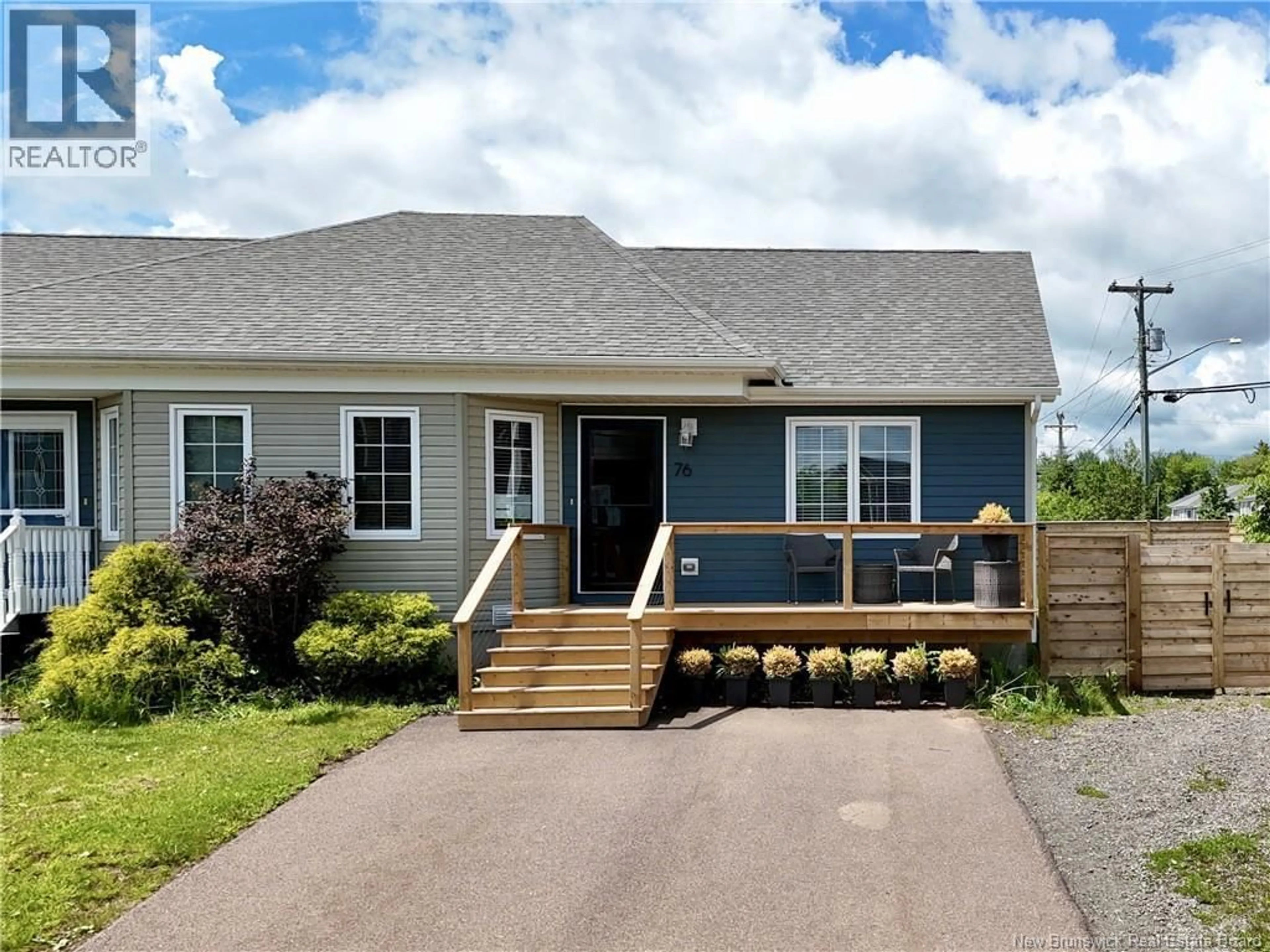 Home with vinyl exterior material, street for 76 GOLDEN STREET, Moncton New Brunswick E1G0M6