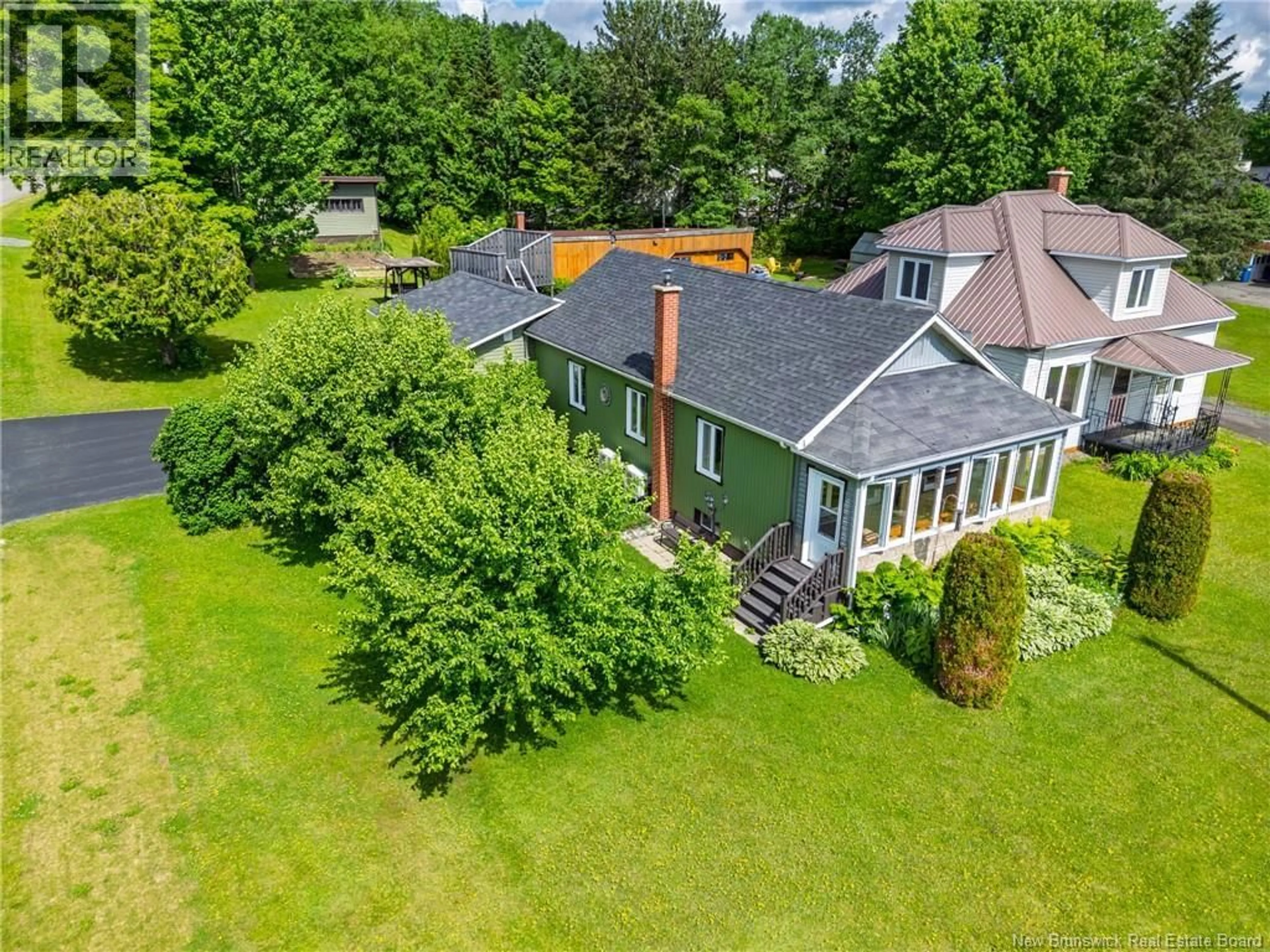 A pic from outside/outdoor area/front of a property/back of a property/a pic from drone, unknown for 336 PORTAGE, Grand-Sault/Grand Falls New Brunswick E3Z1M7