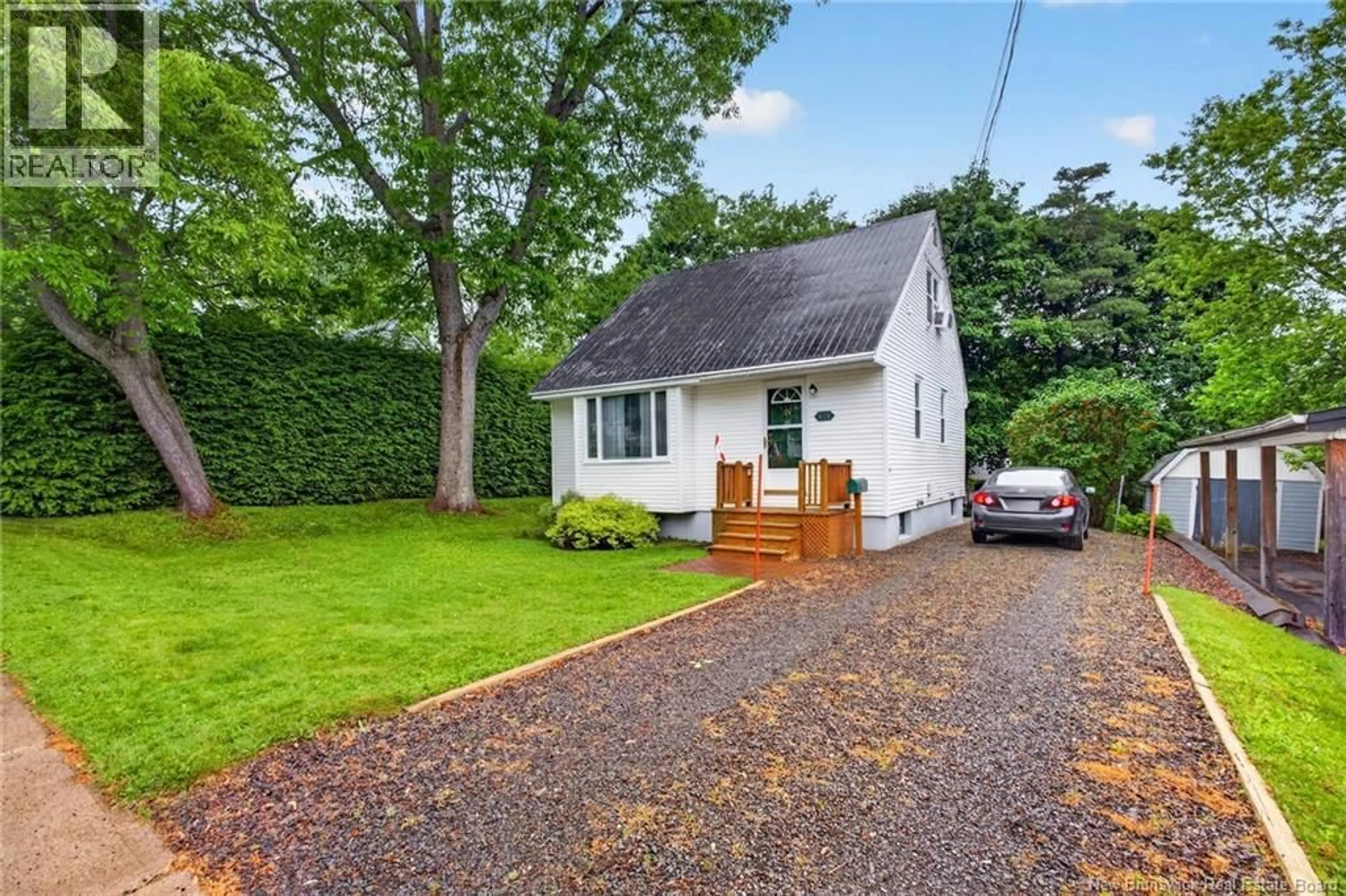 A pic from outside/outdoor area/front of a property/back of a property/a pic from drone, street for 623 REID STREET, Fredericton New Brunswick E3B3V6