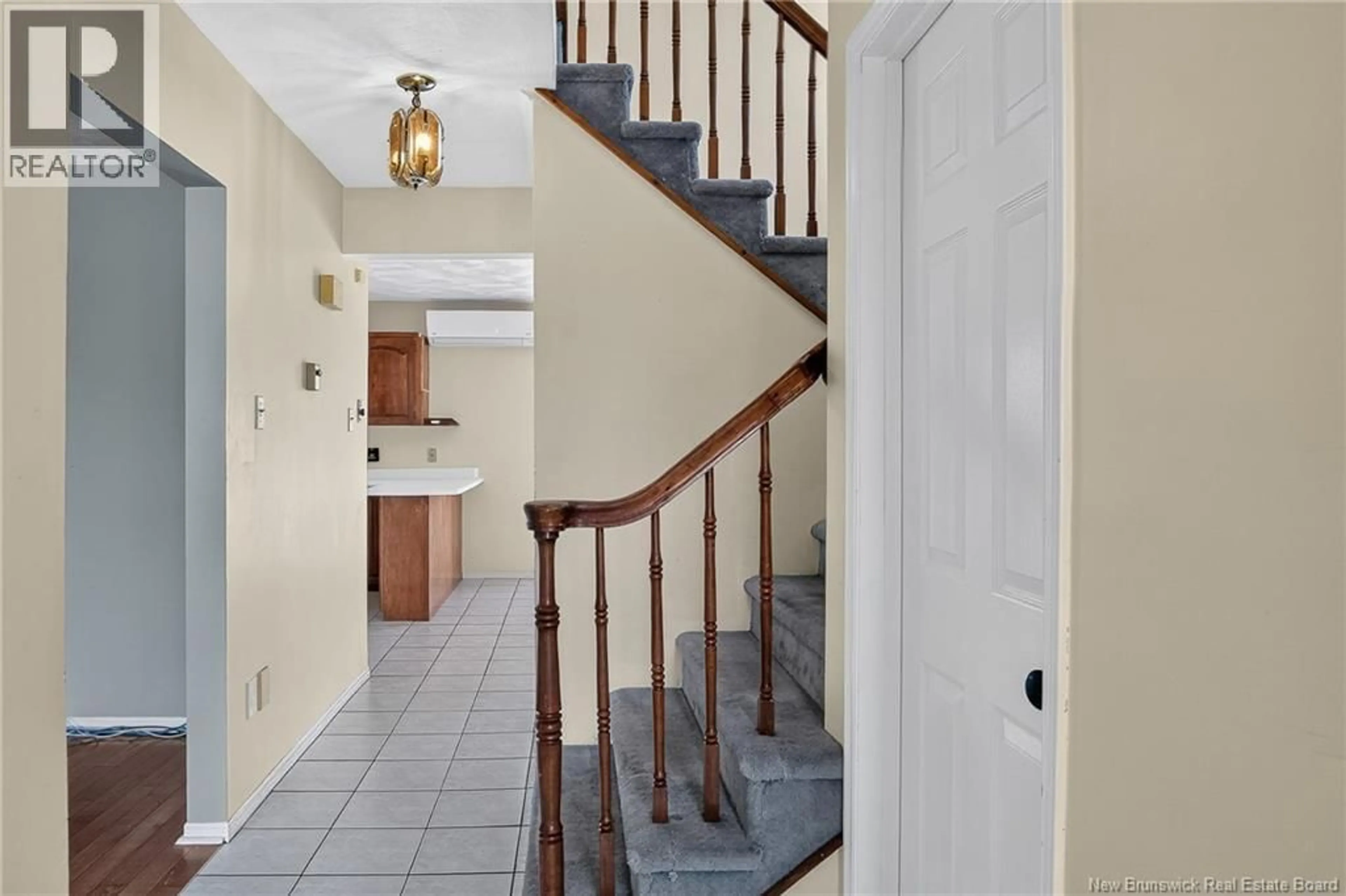 Indoor foyer for 311 BOARS HEAD ROAD, Saint John New Brunswick E2K5B9