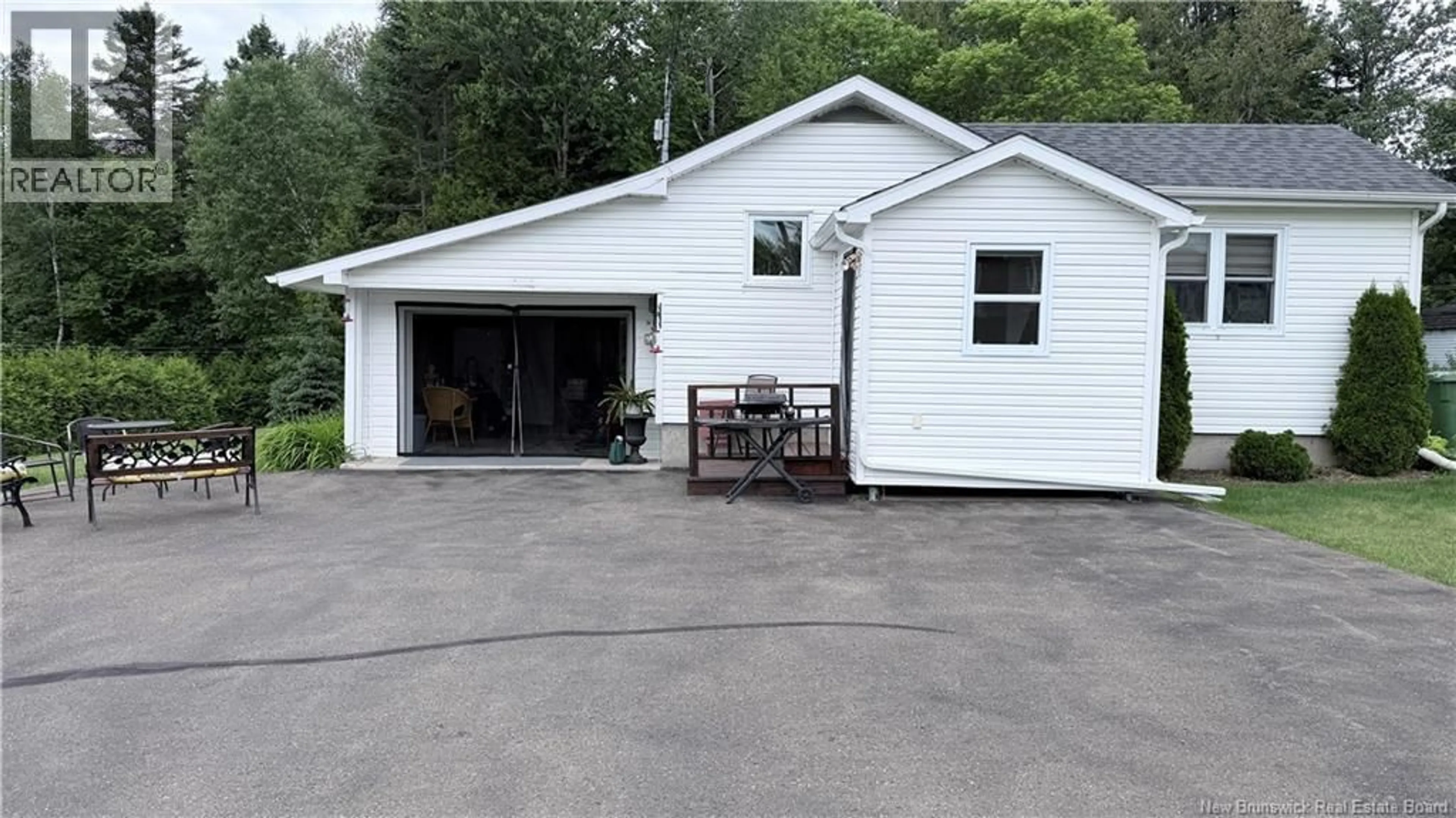 Indoor garage for 221 BARRETT, Perth-Andover New Brunswick E7A1E1