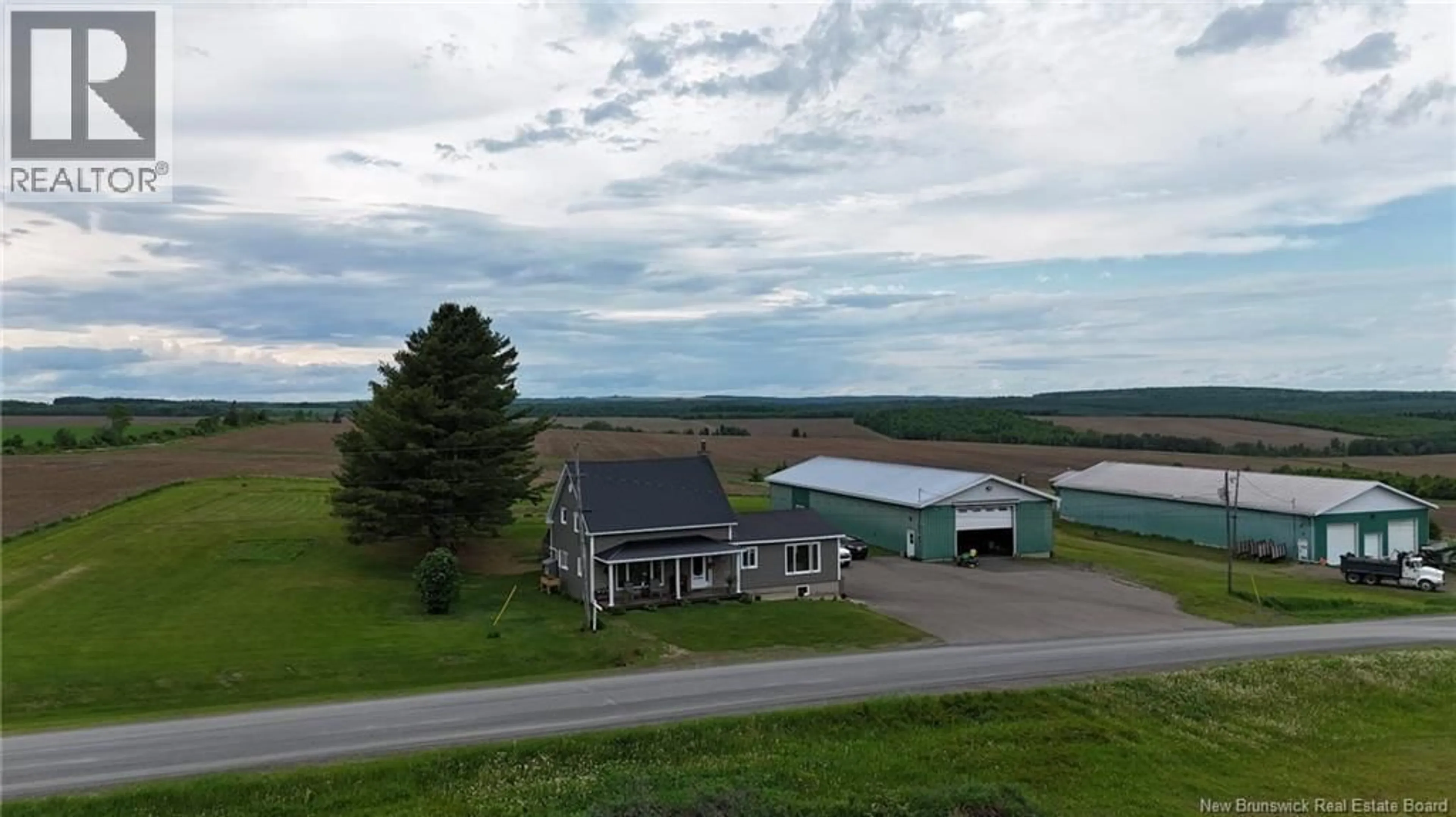 A pic from outside/outdoor area/front of a property/back of a property/a pic from drone, unknown for 770 MONTAGNE A COMEAU, Saint-André New Brunswick E3Y3G5