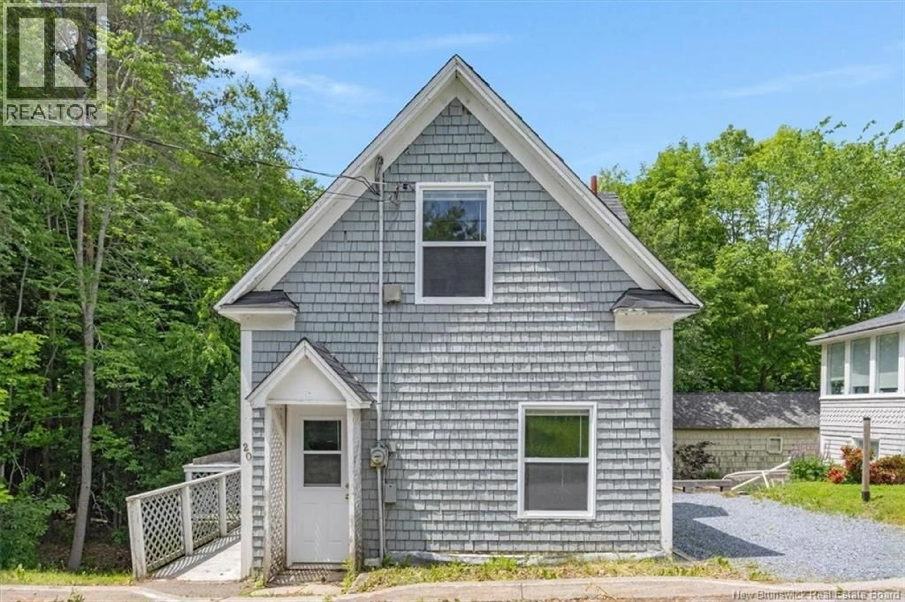 A pic from outside/outdoor area/front of a property/back of a property/a pic from drone, unknown for 20 ACADIA CRESCENT, Hampton New Brunswick E5N3A1