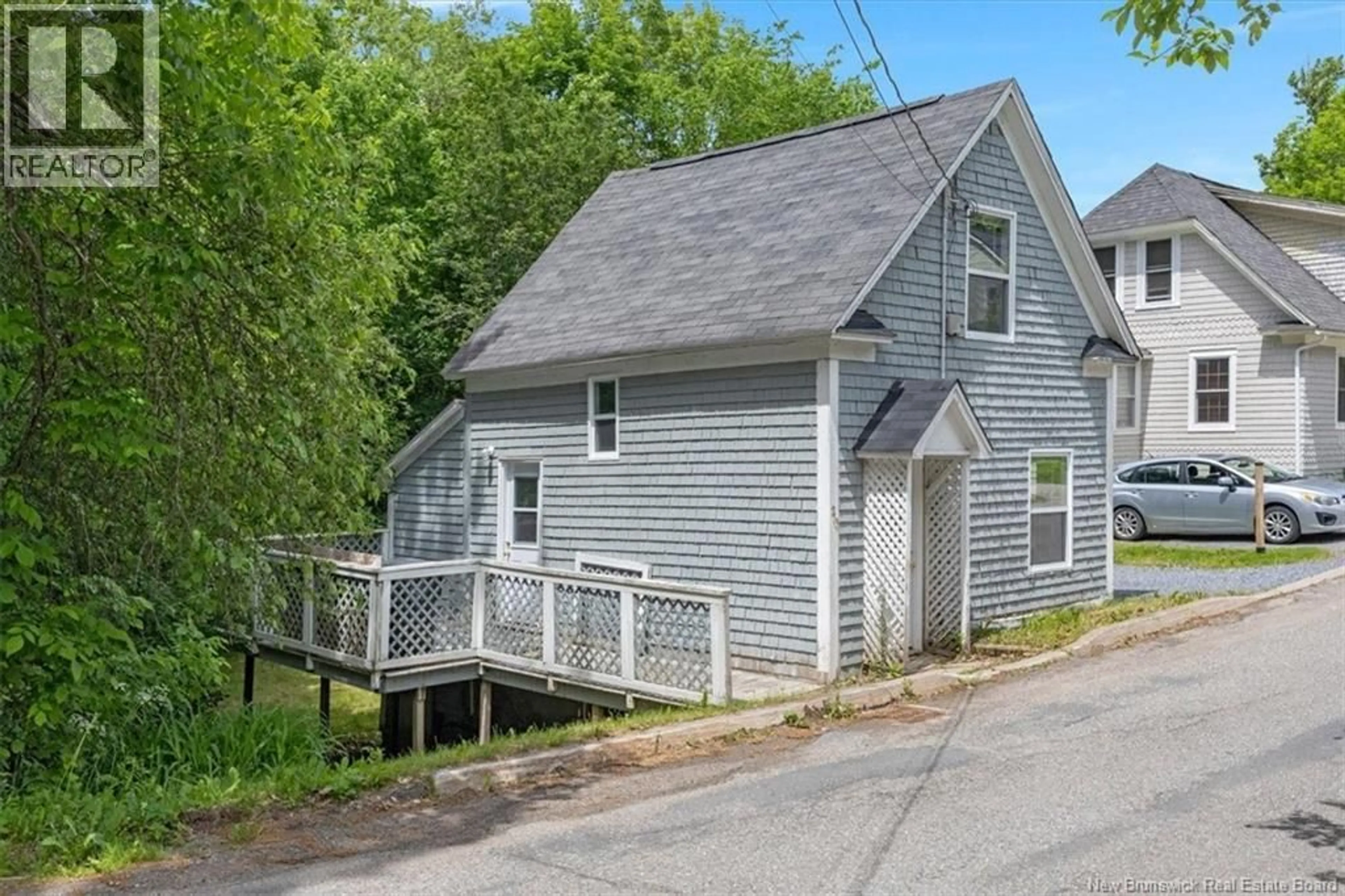 A pic from outside/outdoor area/front of a property/back of a property/a pic from drone, street for 20 ACADIA CRESCENT, Hampton New Brunswick E5N3A1