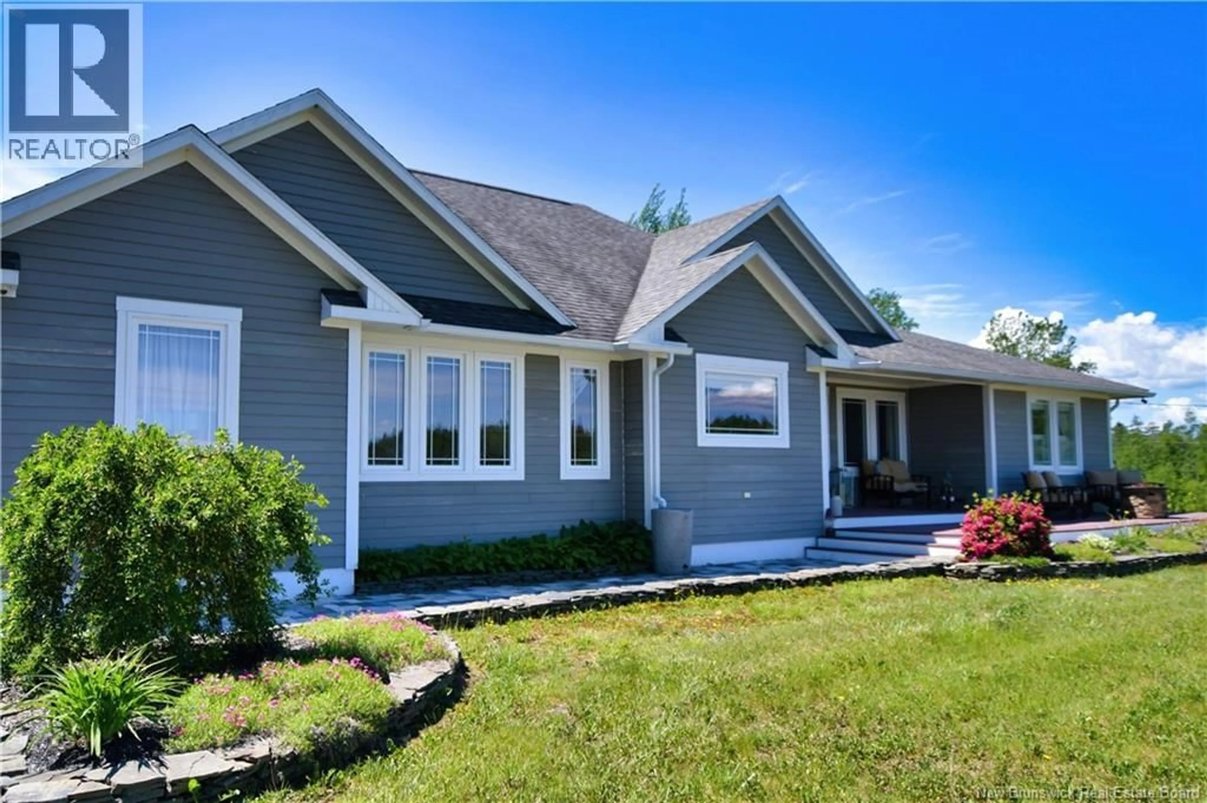 Home with vinyl exterior material, unknown for 905 FUNDY DRIVE, Wilsons Beach New Brunswick E5E1Y5