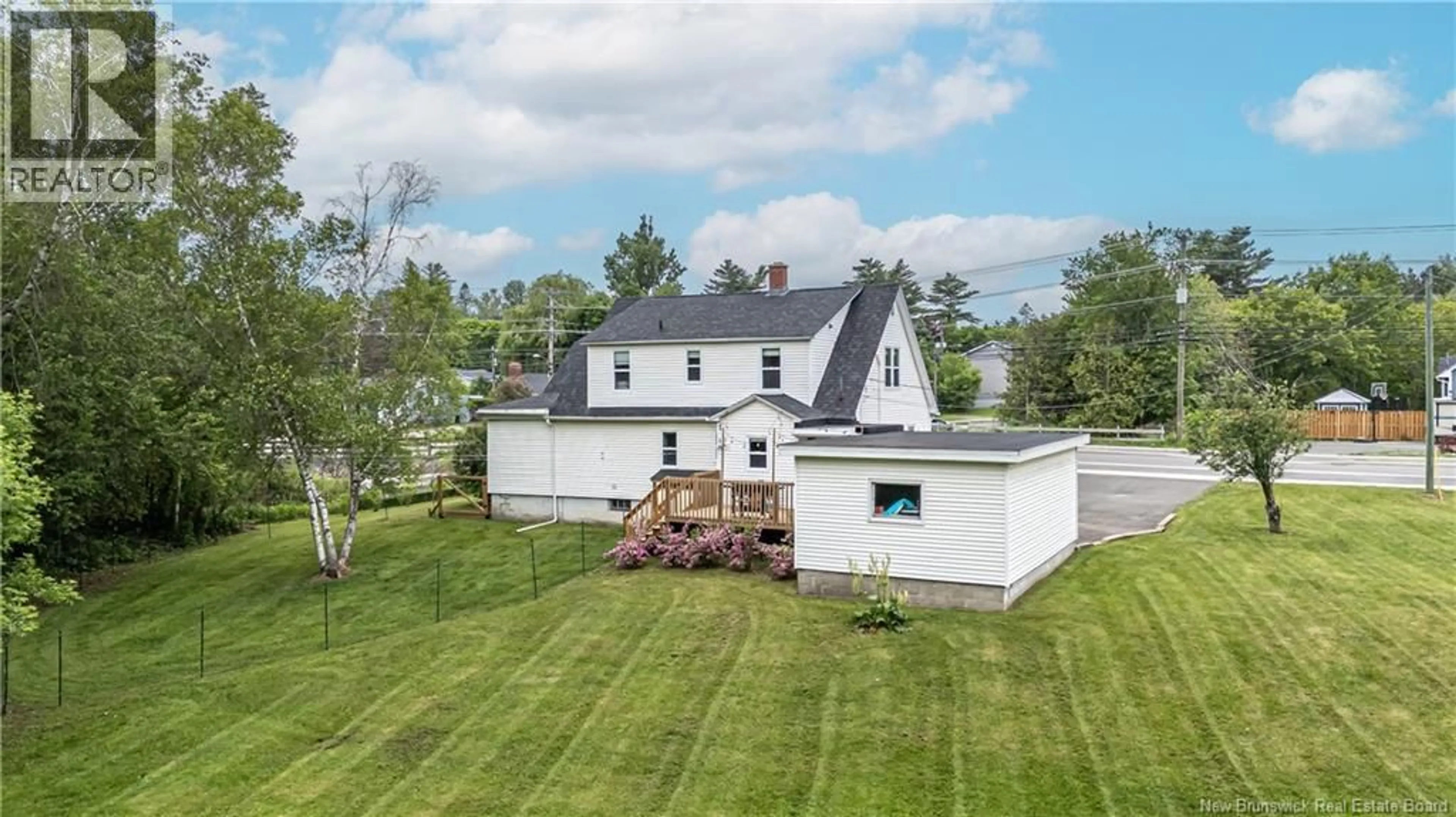 A pic from outside/outdoor area/front of a property/back of a property/a pic from drone, unknown for 154 BROOKSIDE DRIVE, Fredericton New Brunswick E3A1T6