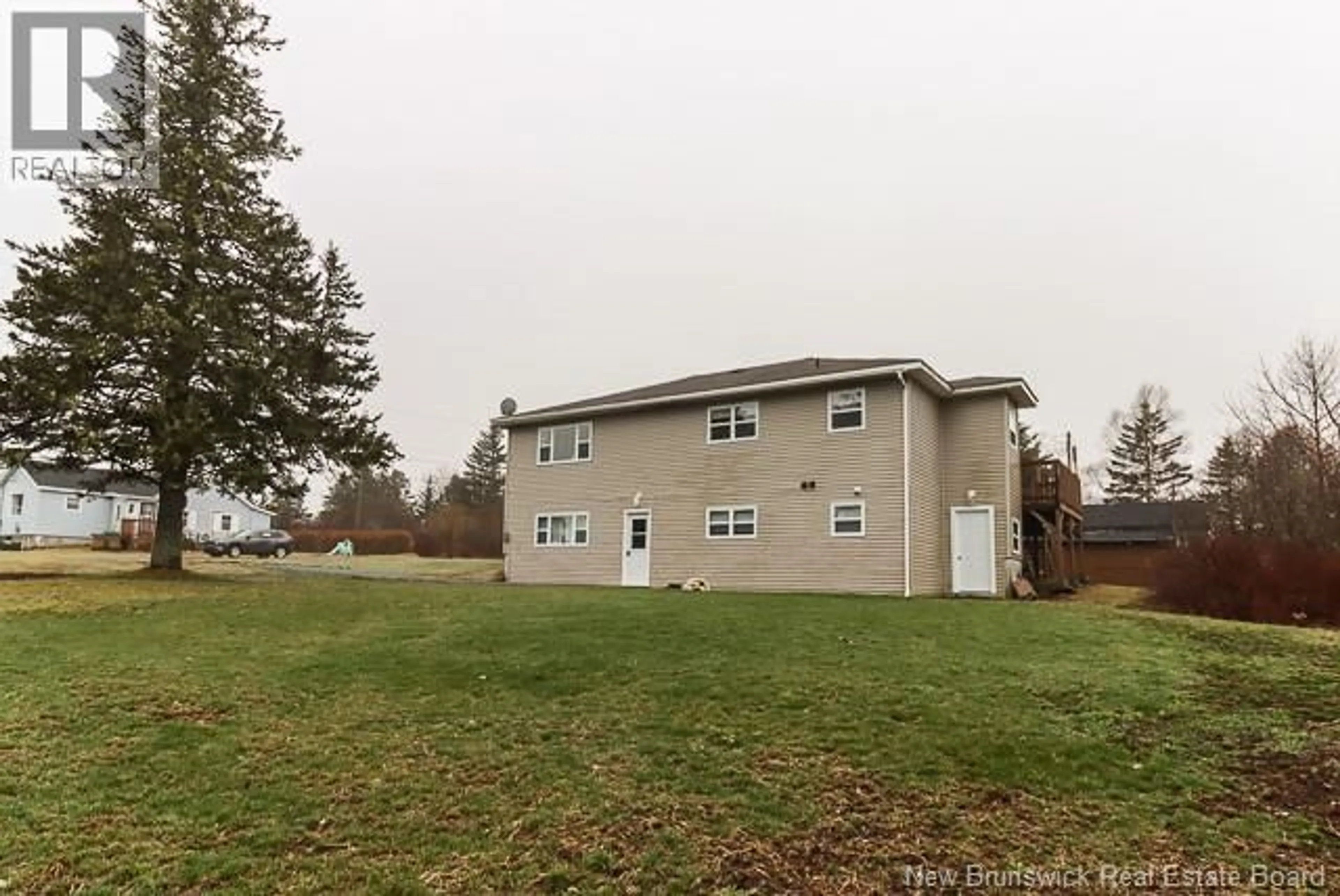 A pic from outside/outdoor area/front of a property/back of a property/a pic from drone, unknown for 15 ROSE POINT LANE, Saint John New Brunswick E2M7J8