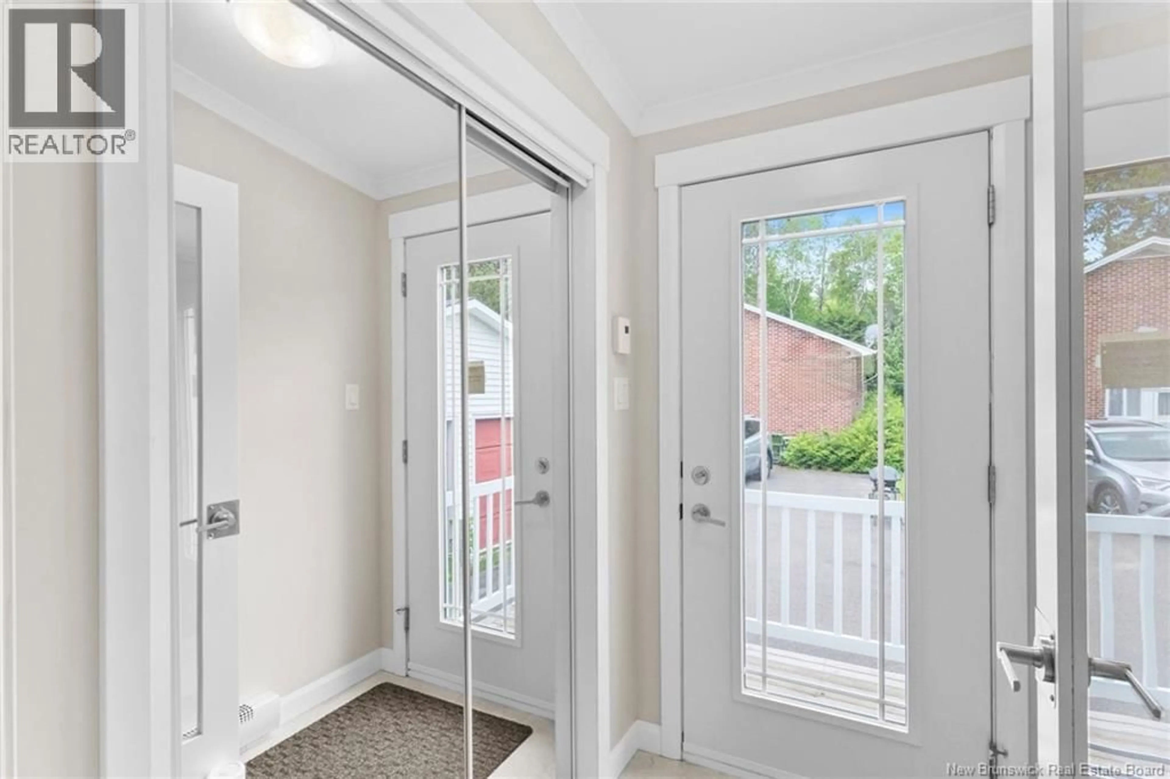 Indoor entryway for 70 BIRCH STREET, Minto New Brunswick E4B3L8