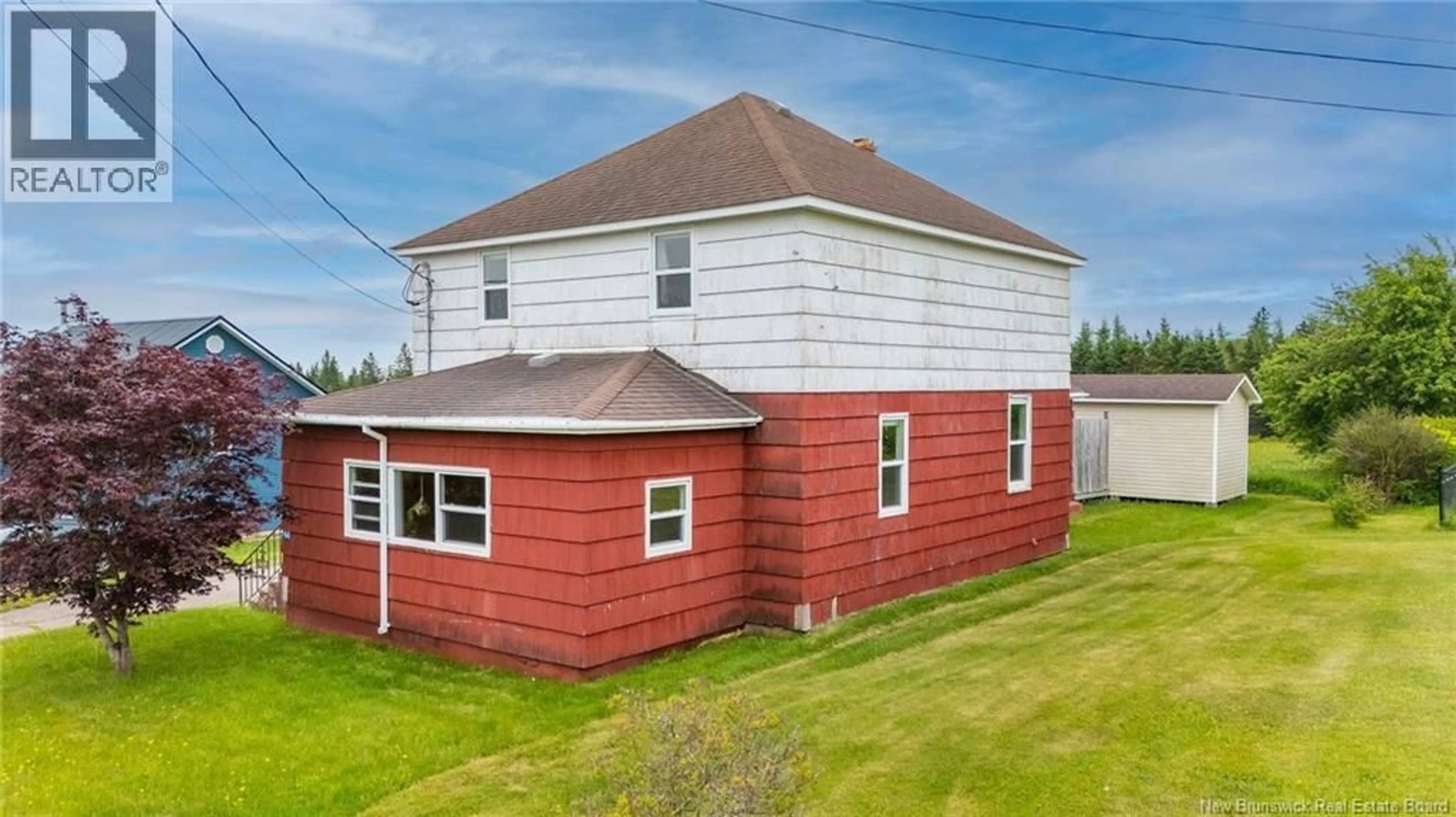 Home with vinyl exterior material, building for 94 FAIRFIELD ROAD, Sackville New Brunswick E4L2X9