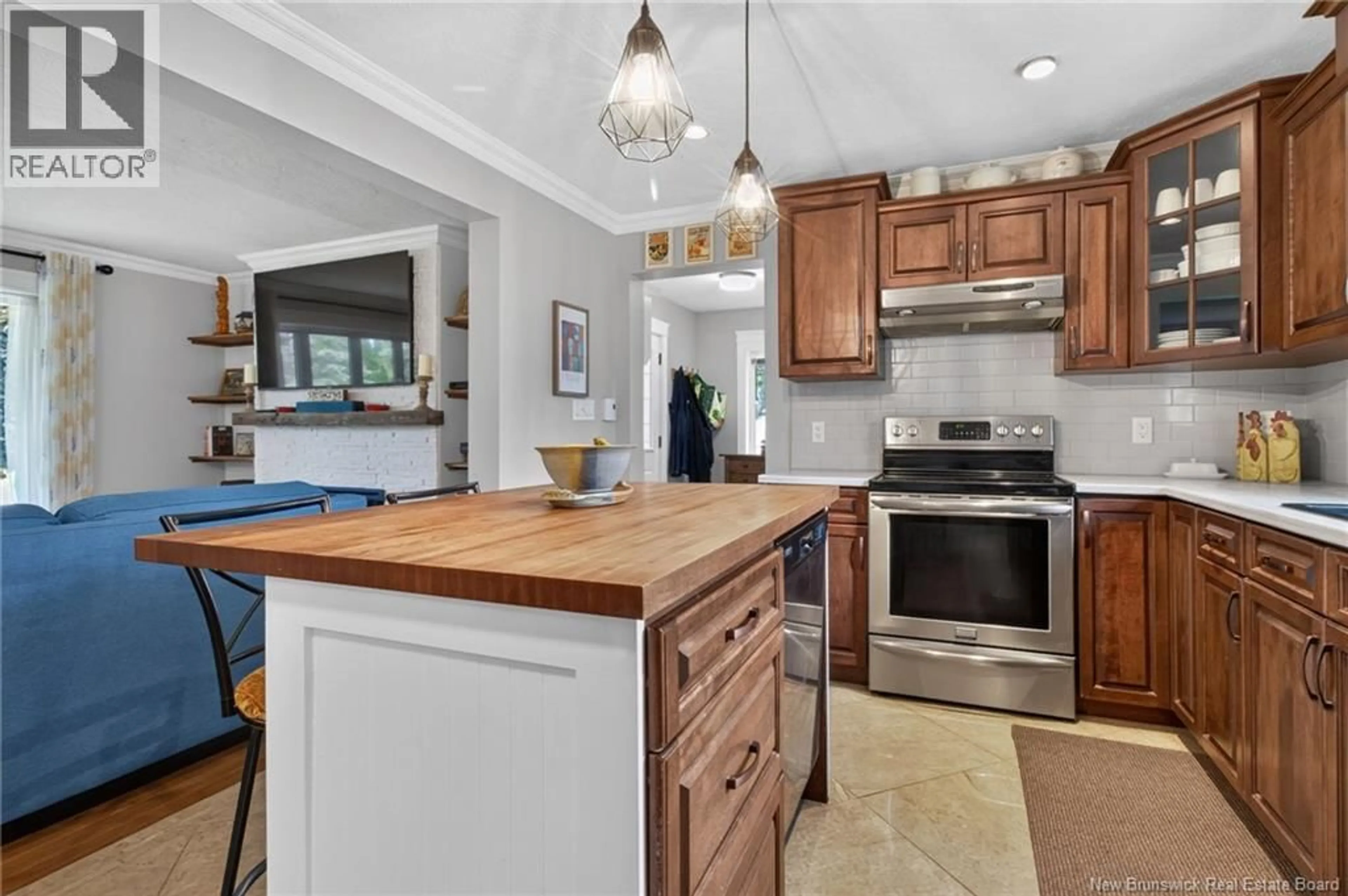 Open concept kitchen, ceramic/tile floor for 24 DES ROCHES STREET, Bouctouche New Brunswick E4S3B4