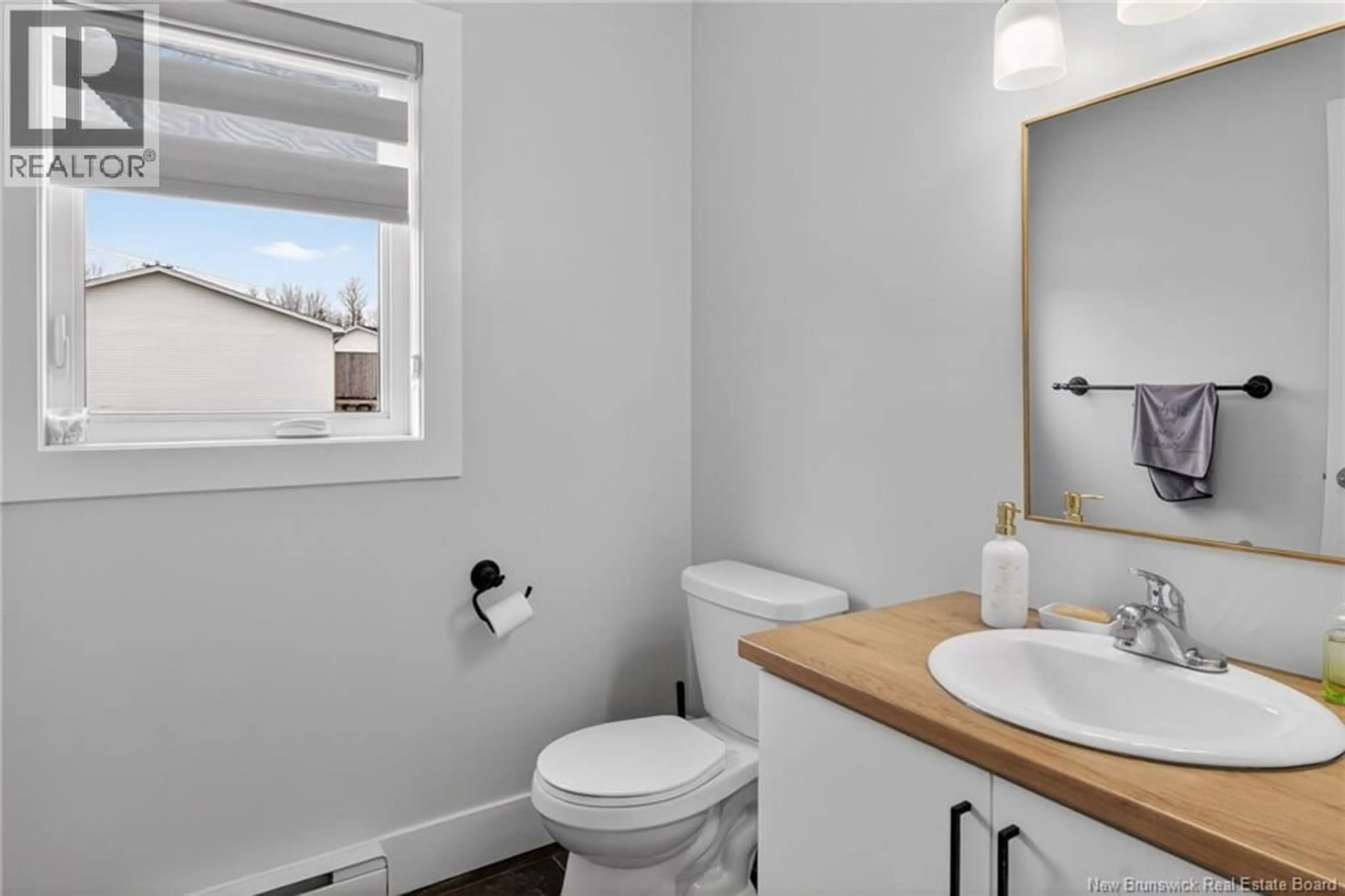 Standard bathroom, unknown for 97 NORBERT, Dieppe New Brunswick E1A8R4