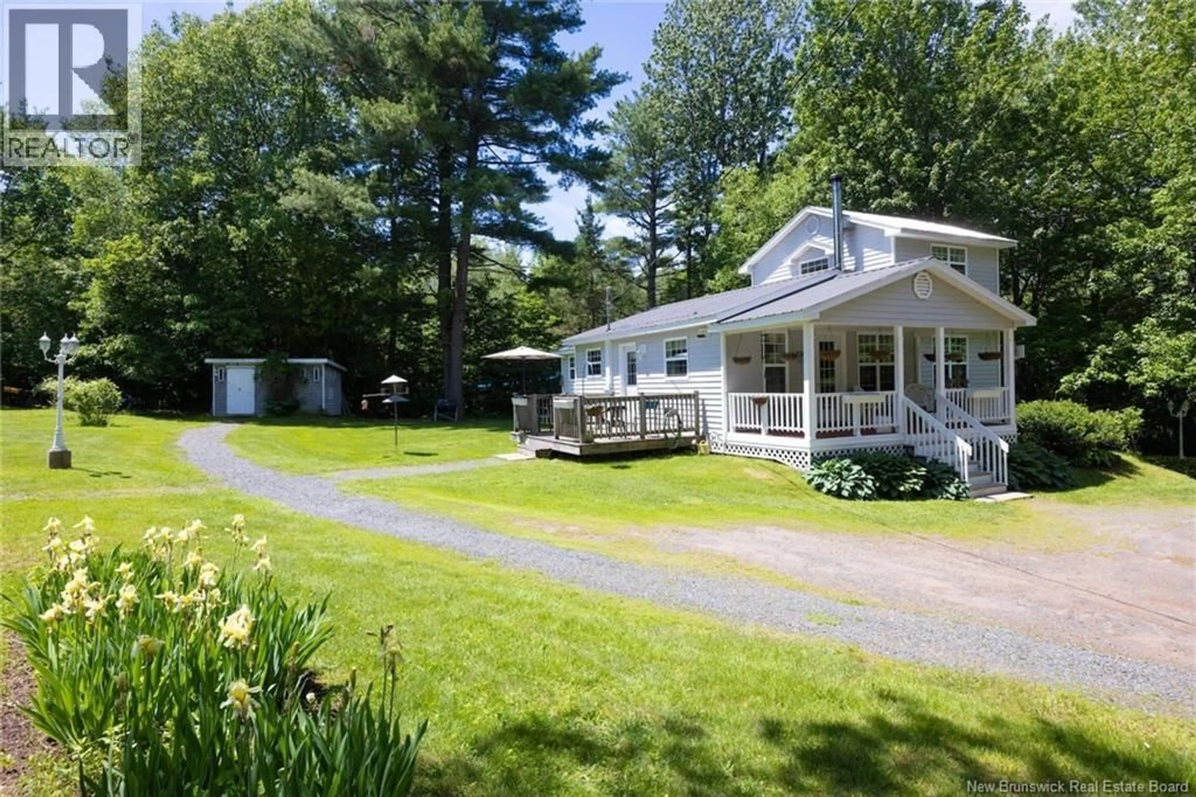 Patio, street for 43 GORDON SHORE ROAD, Whites Cove New Brunswick E4C3S7