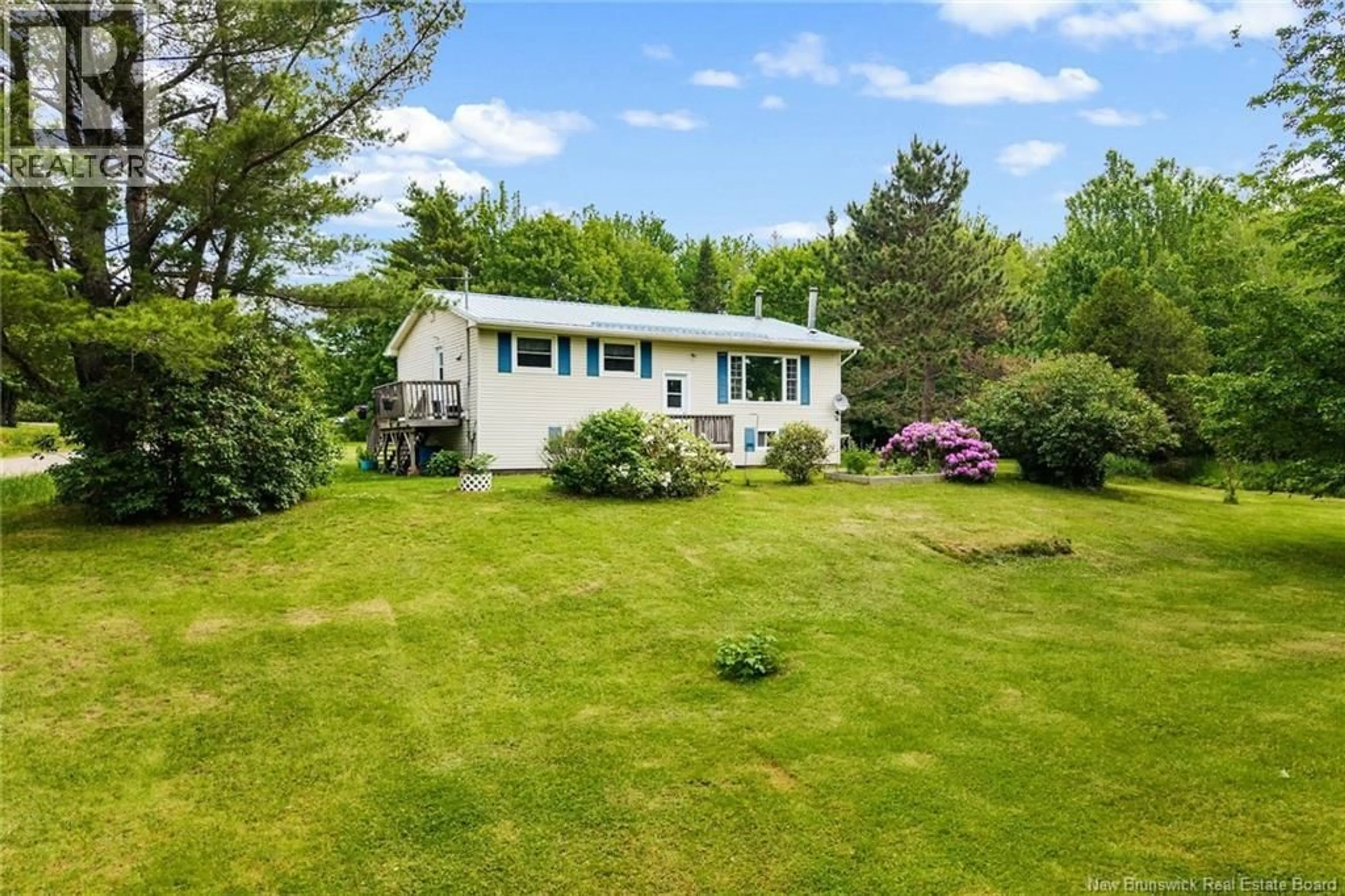 A pic from outside/outdoor area/front of a property/back of a property/a pic from drone, water/lake/river/ocean view for 2 WARREN EXTENSION, Gagetown New Brunswick E5M1K6