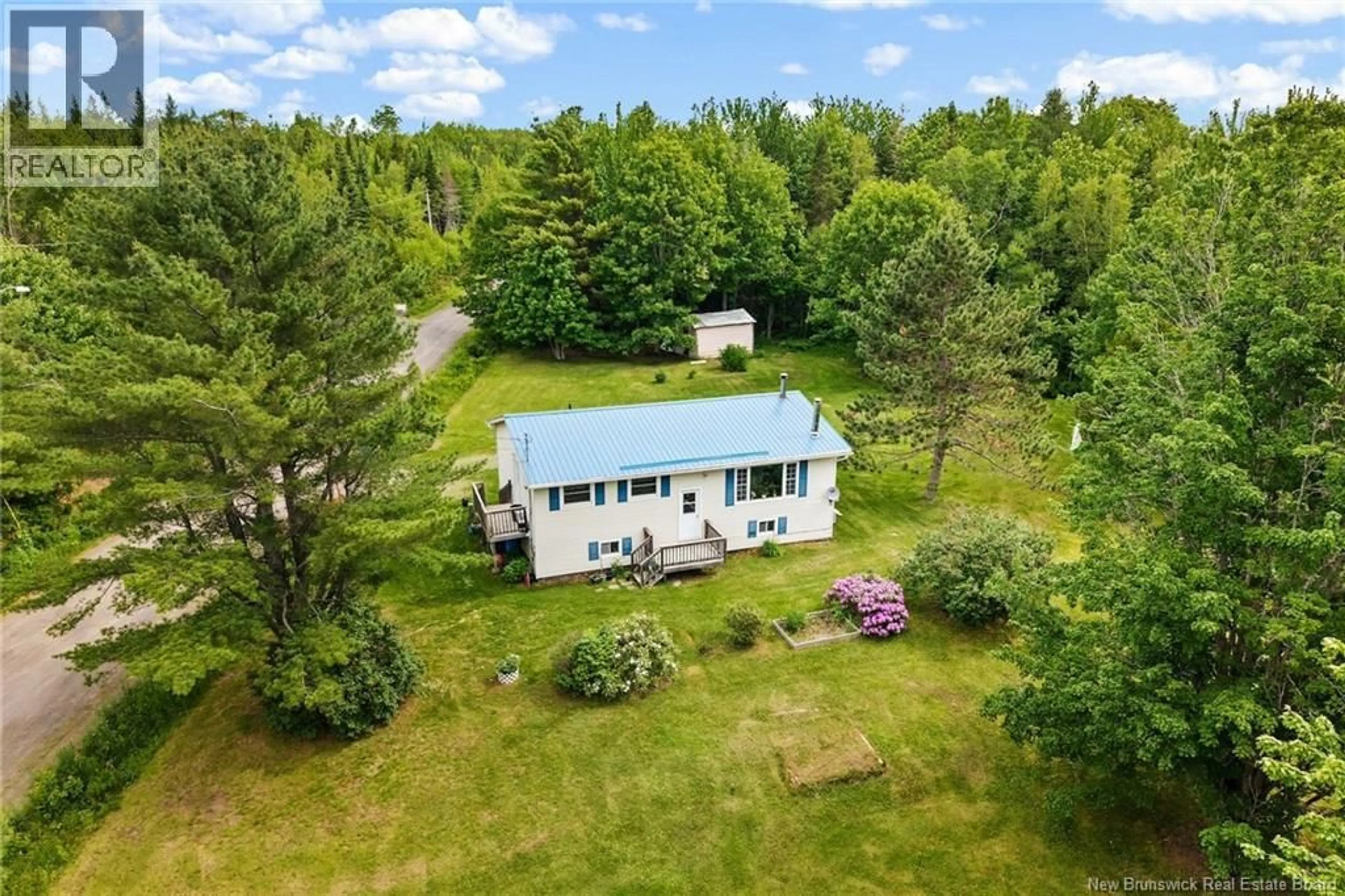 A pic from outside/outdoor area/front of a property/back of a property/a pic from drone, water/lake/river/ocean view for 2 WARREN EXTENSION, Gagetown New Brunswick E5M1K6