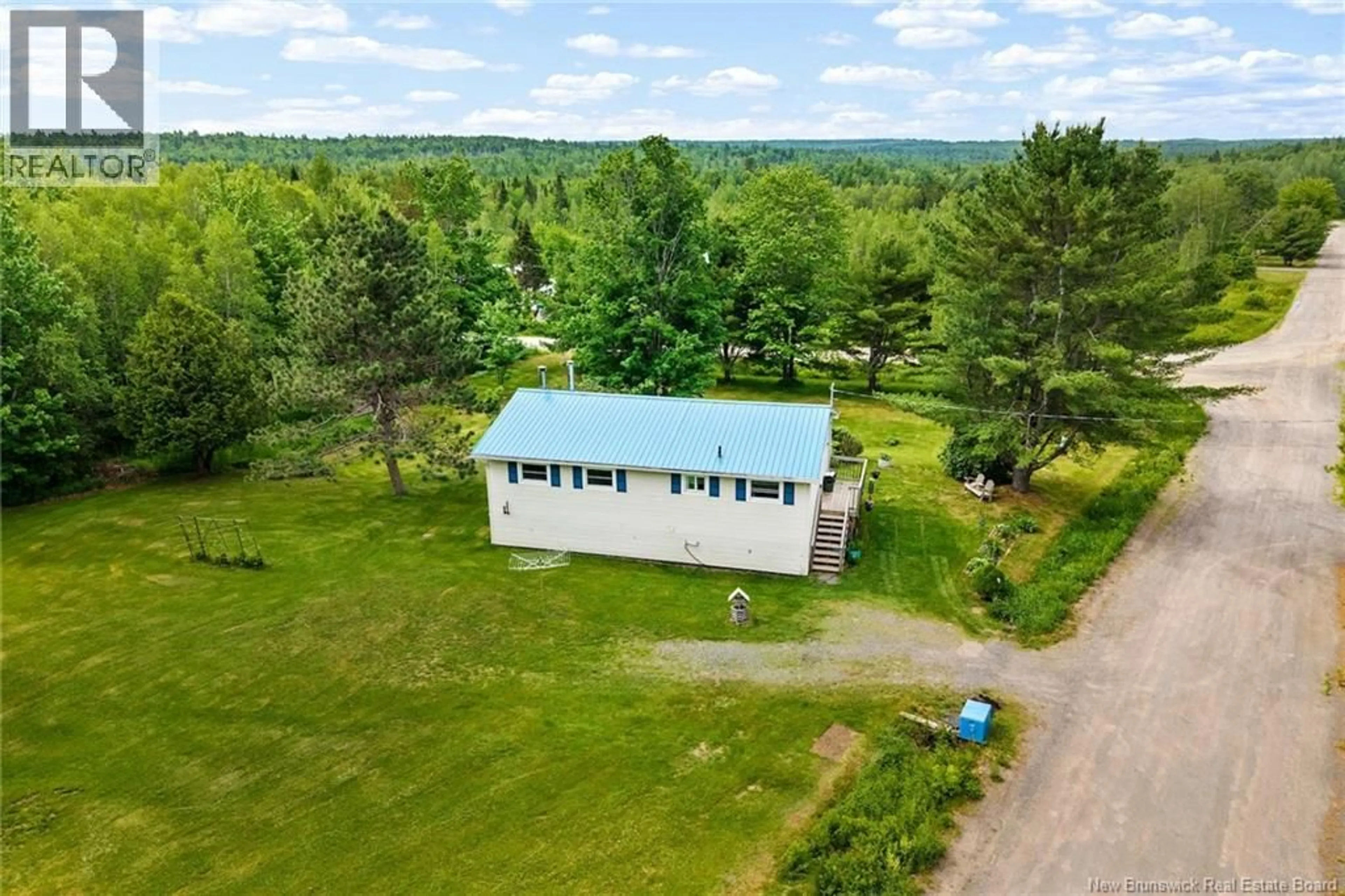 A pic from outside/outdoor area/front of a property/back of a property/a pic from drone, unknown for 2 WARREN EXTENSION, Gagetown New Brunswick E5M1K6