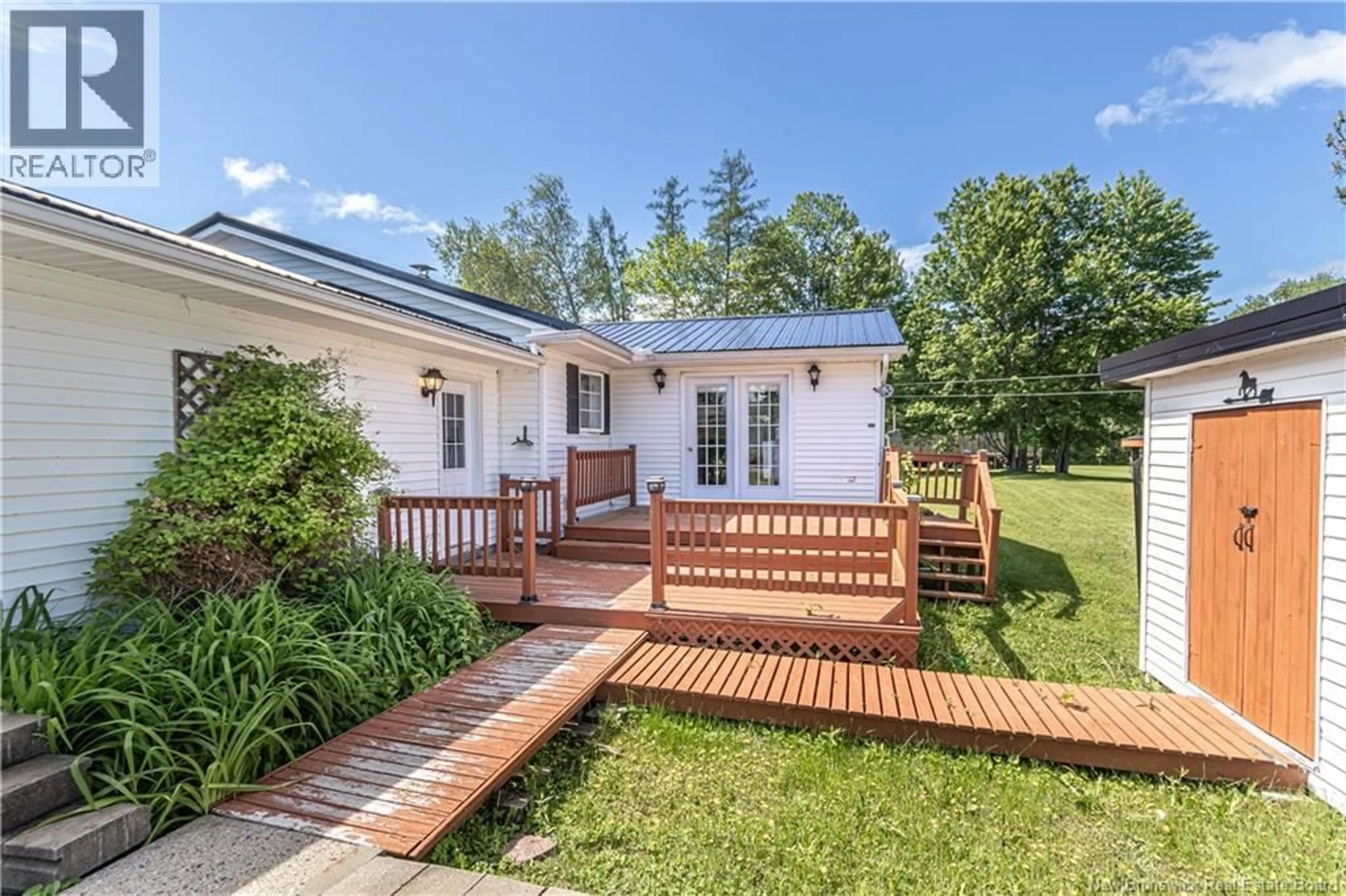 A pic from outside/outdoor area/front of a property/back of a property/a pic from drone, street for 26 SUSAN DRIVE, Fredericton New Brunswick E3B7G8
