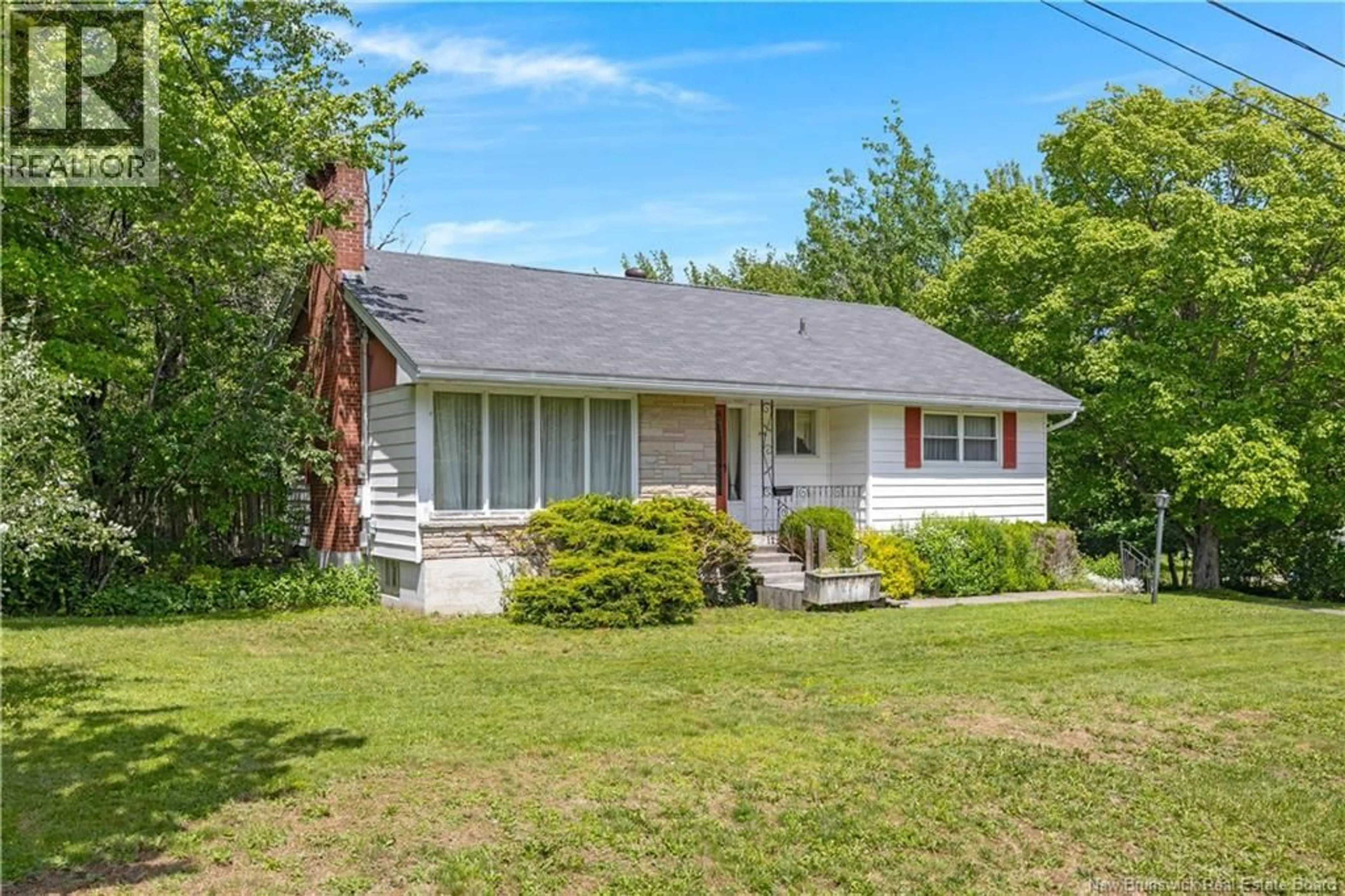 Home with vinyl exterior material, street for 149 RIDGEWAY STREET, Rothesay New Brunswick E2H1J9