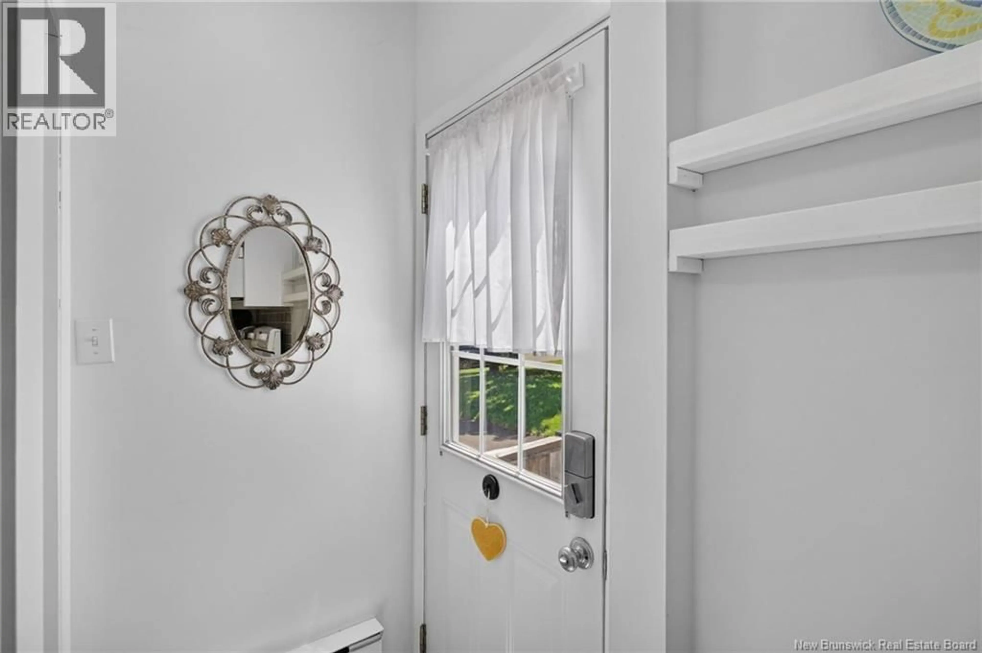 Indoor entryway for 26 GOLDSBORO AVENUE, Riverview New Brunswick E1B4K4