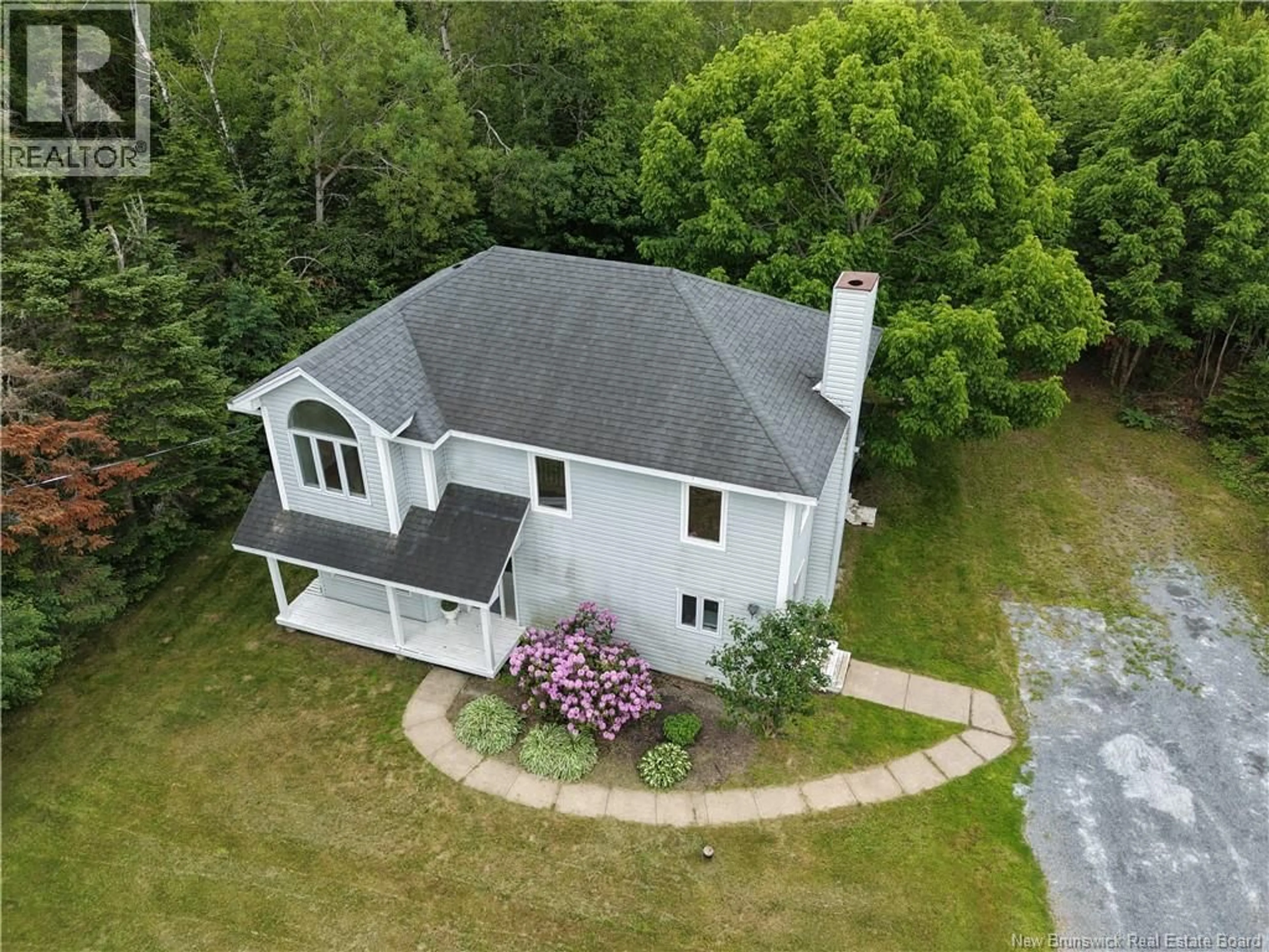 A pic from outside/outdoor area/front of a property/back of a property/a pic from drone, water/lake/river/ocean view for 91 VALLEYVIEW DRIVE, Wards Creek New Brunswick E4E4P5