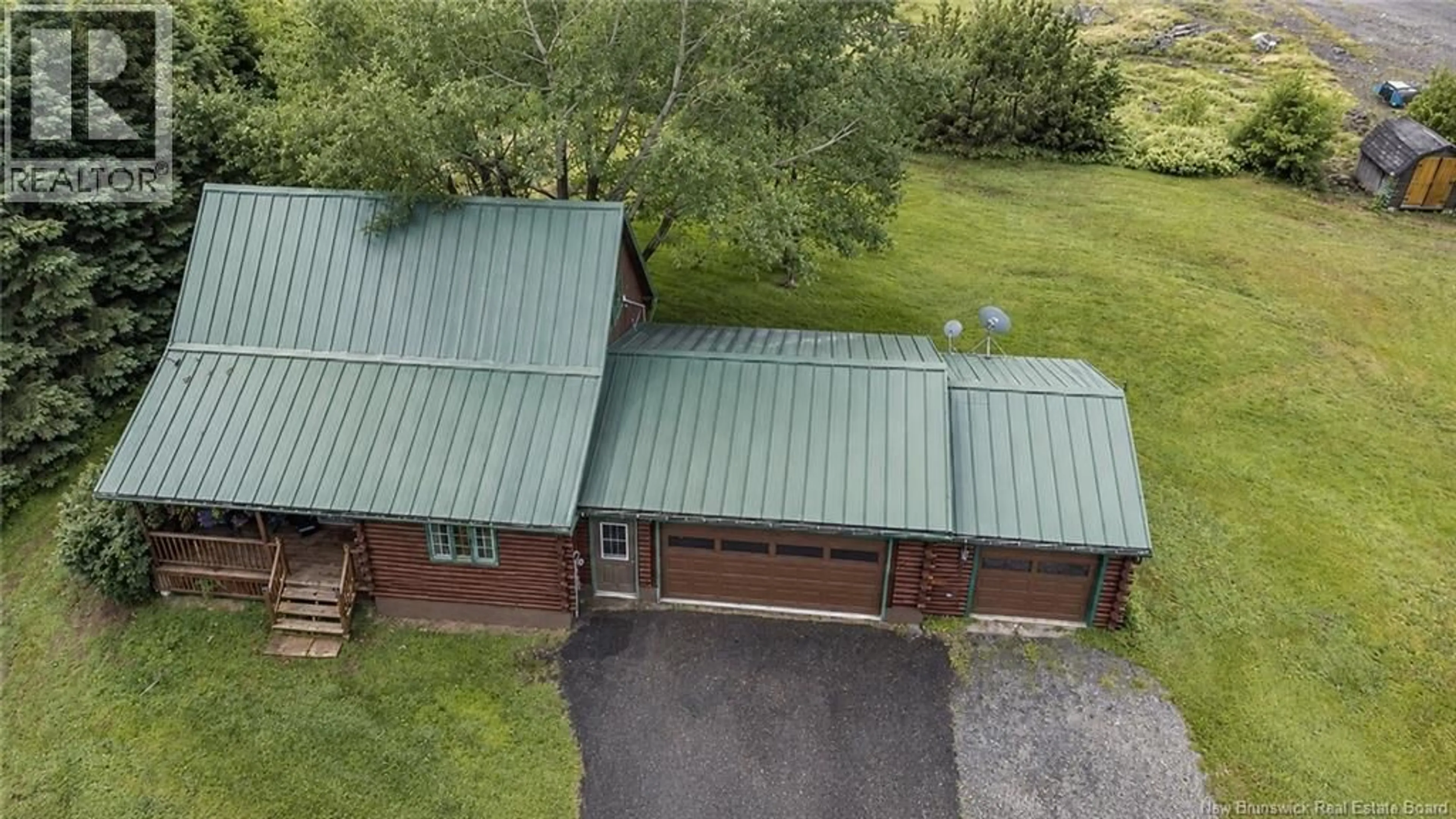 A pic from outside/outdoor area/front of a property/back of a property/a pic from drone, building for 4751 ROUTE 104, Maplewood New Brunswick E6E2A8