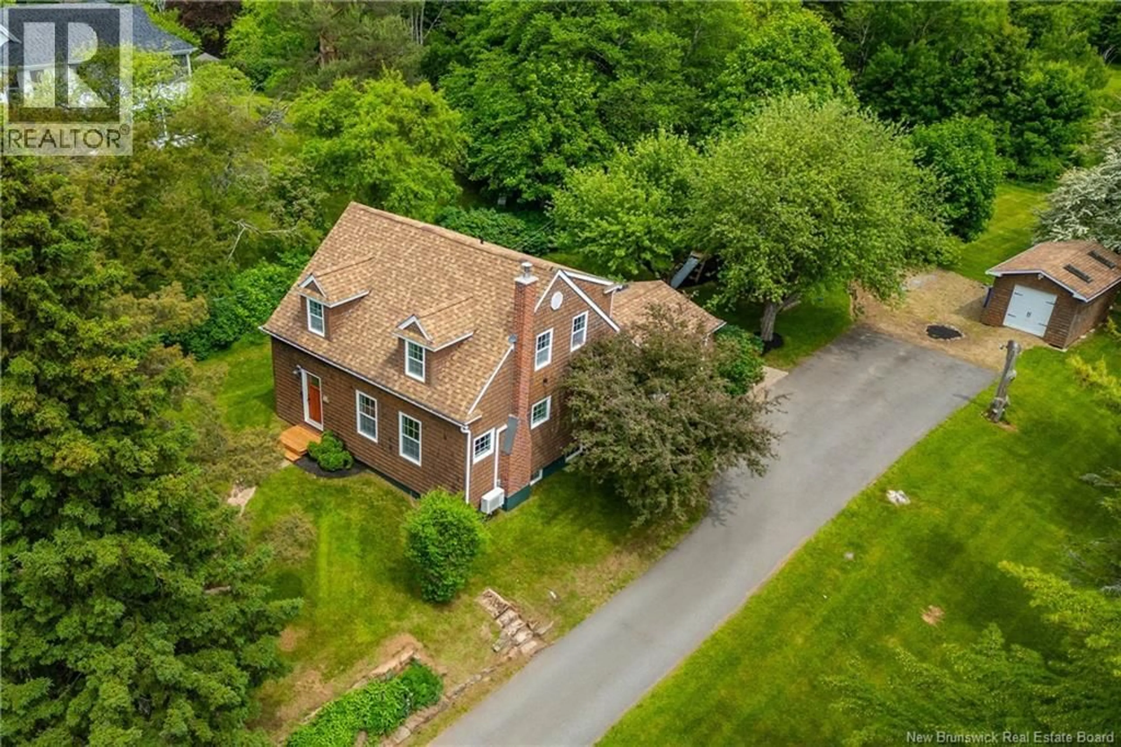 A pic from outside/outdoor area/front of a property/back of a property/a pic from drone, building for 20 CHARLES STREET, Sackville New Brunswick E4L3S3