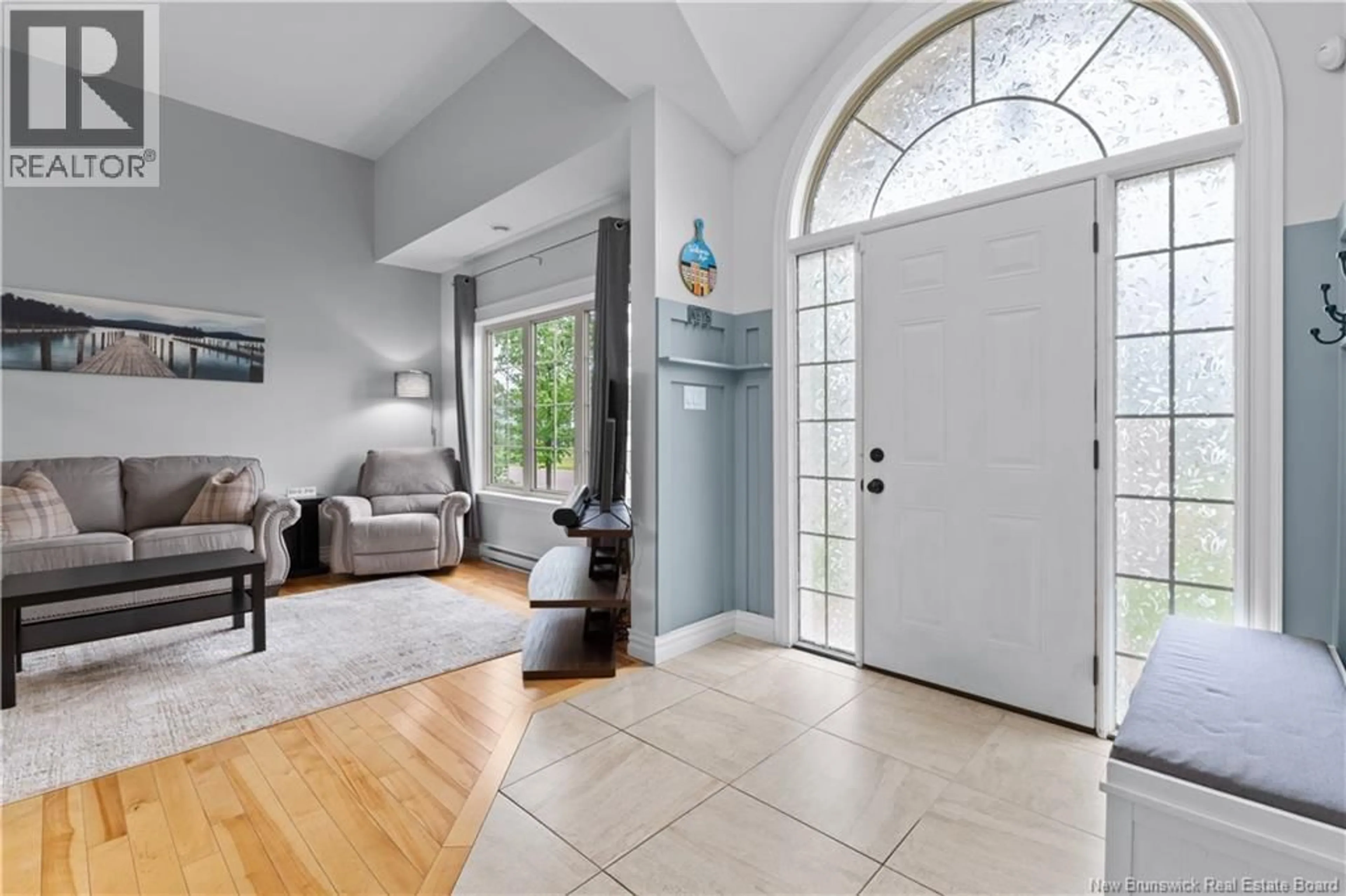 Indoor entryway for 253 CHATELLERAULT STREET, Shediac New Brunswick E4P0L3