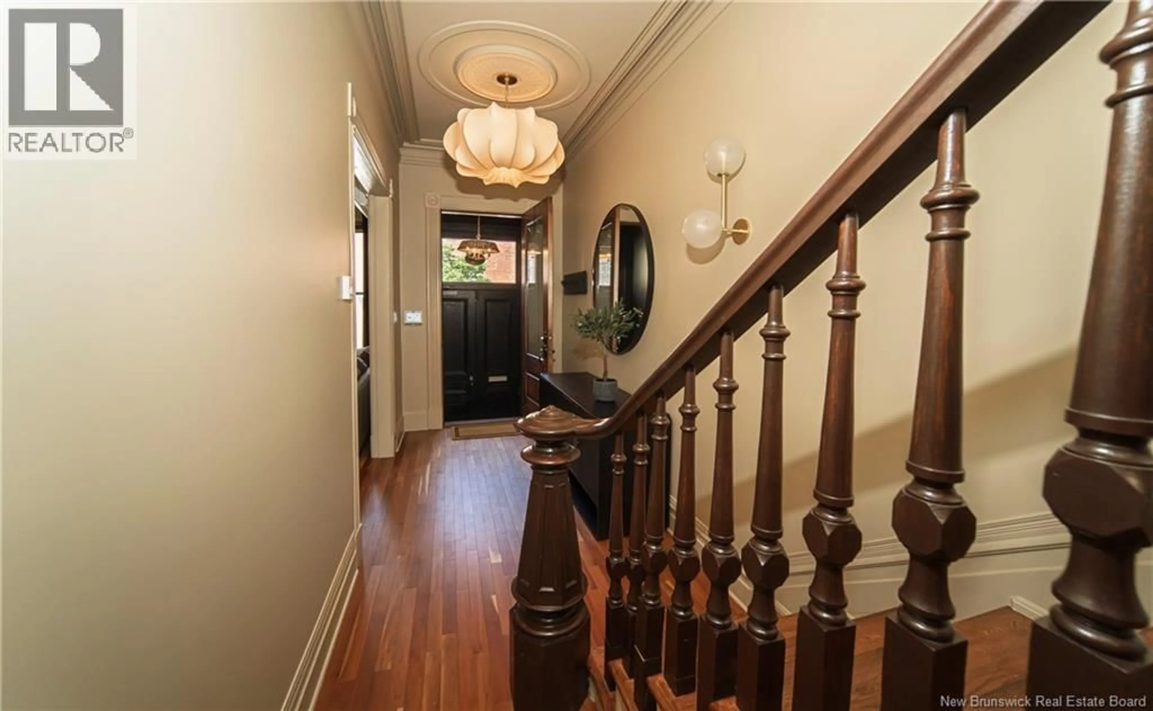 Indoor foyer for 38 DUKE STREET, Saint John New Brunswick E2L1N1