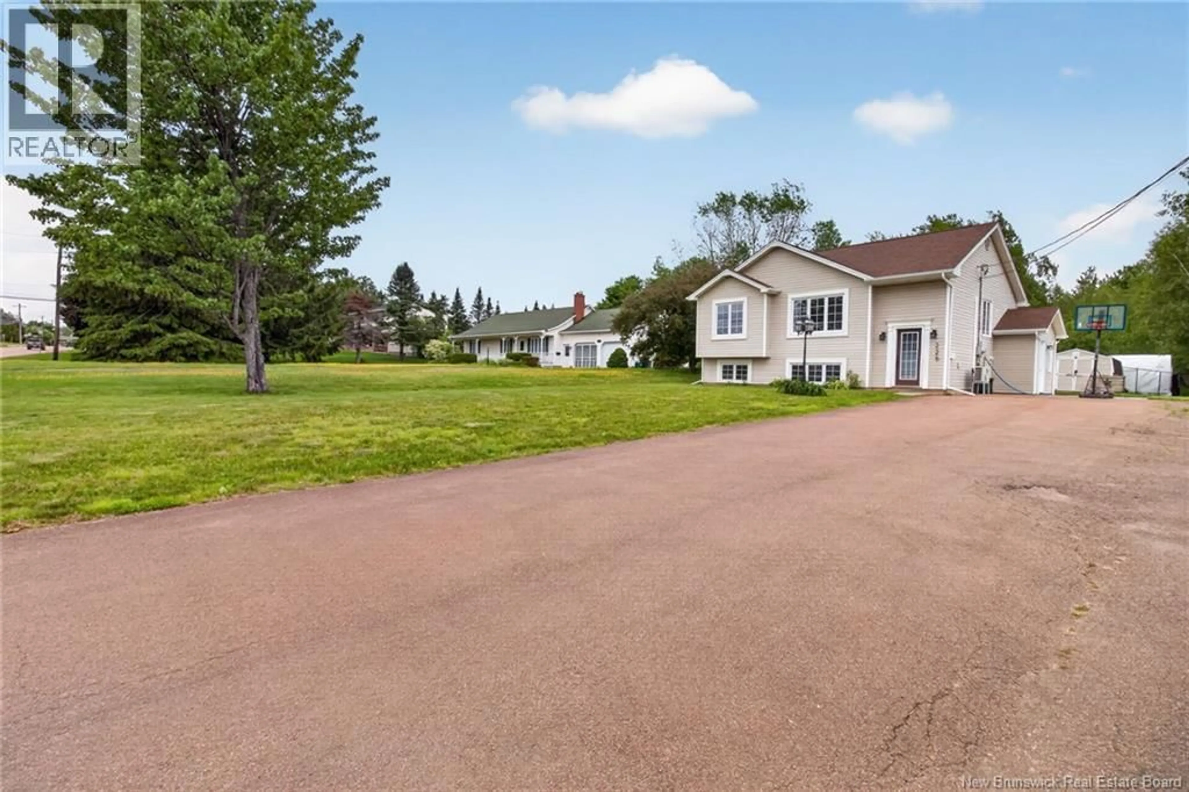 A pic from outside/outdoor area/front of a property/back of a property/a pic from drone, street for 225 THOMAS STREET, Dieppe New Brunswick E1A2C3