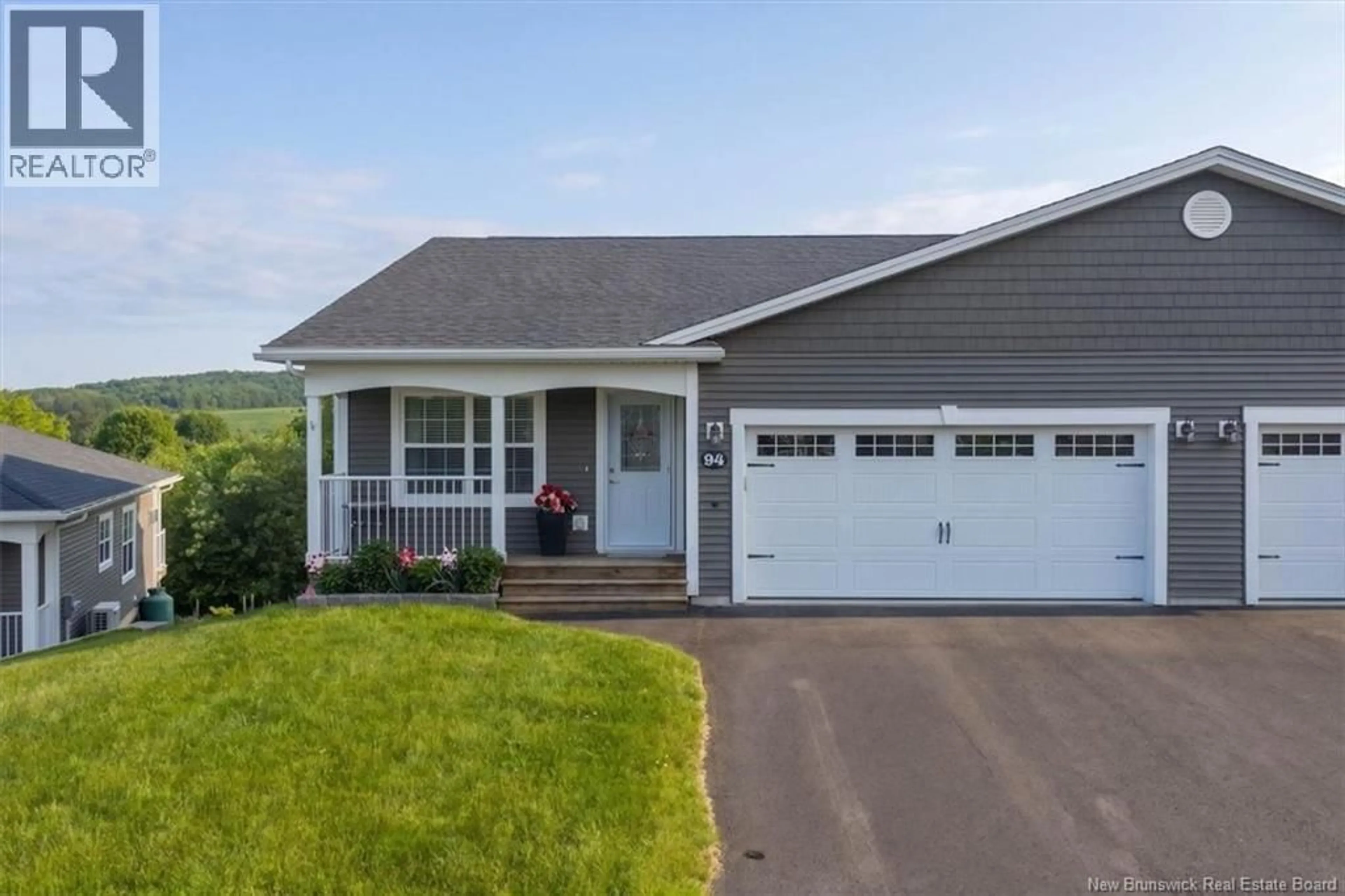 Home with vinyl exterior material, unknown for 94 MALONE WAY, Sussex New Brunswick E4E0C9