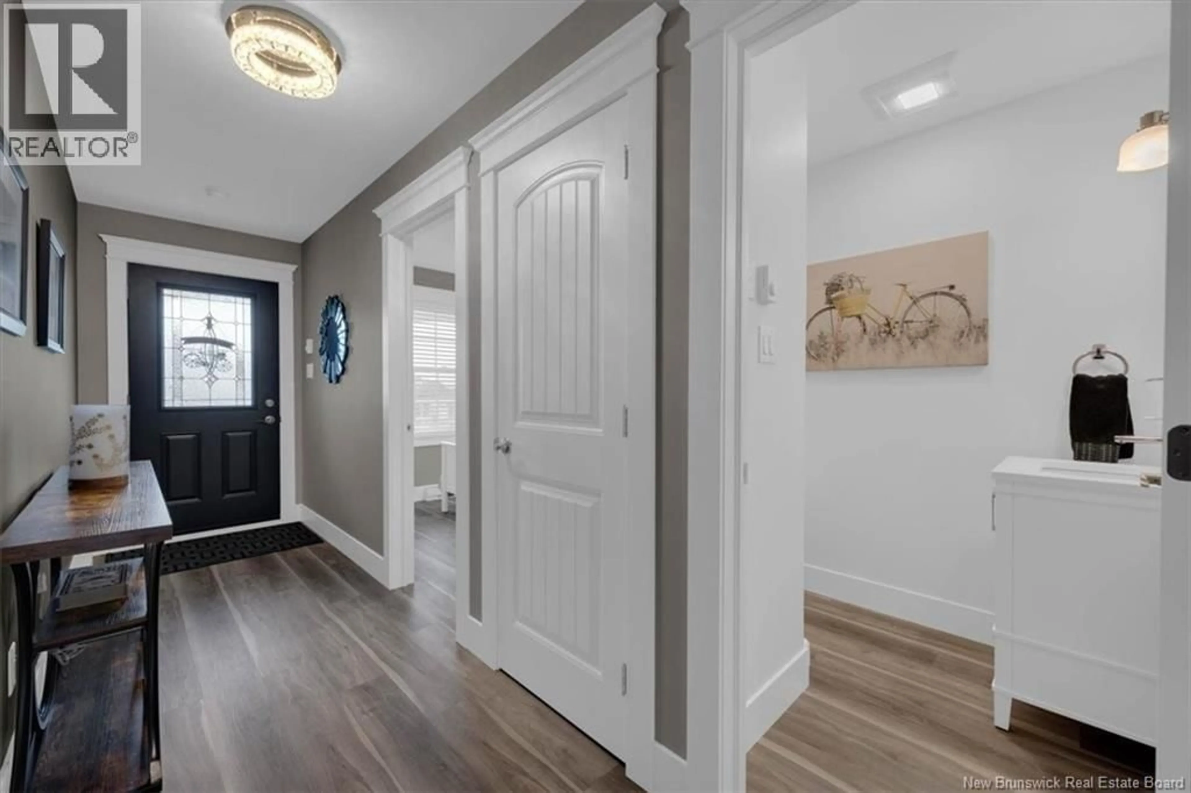 Indoor entryway for 94 MALONE WAY, Sussex New Brunswick E4E0C9