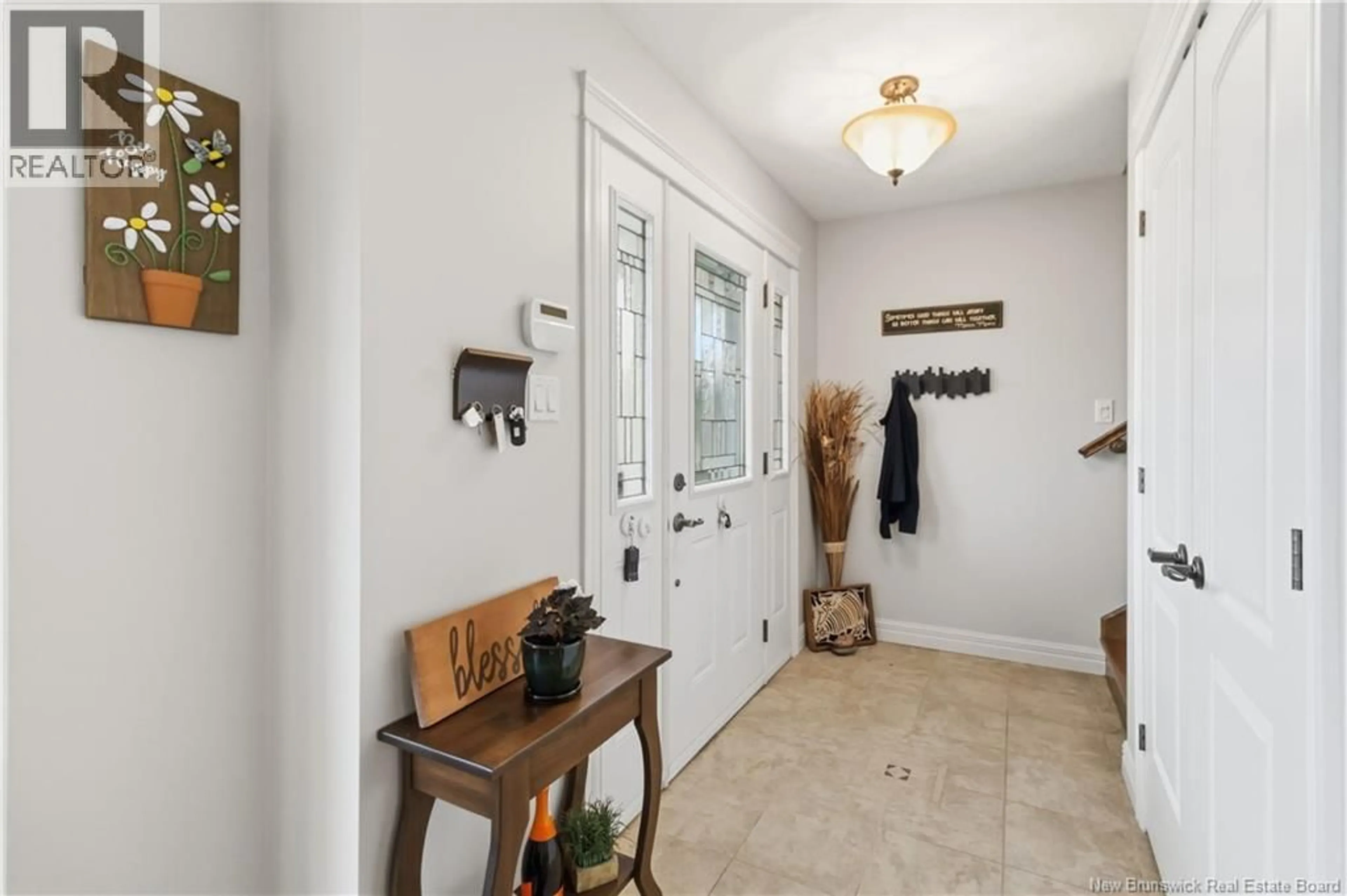 Indoor entryway for 54 CLARENDON DRIVE, Moncton New Brunswick E1G0M9