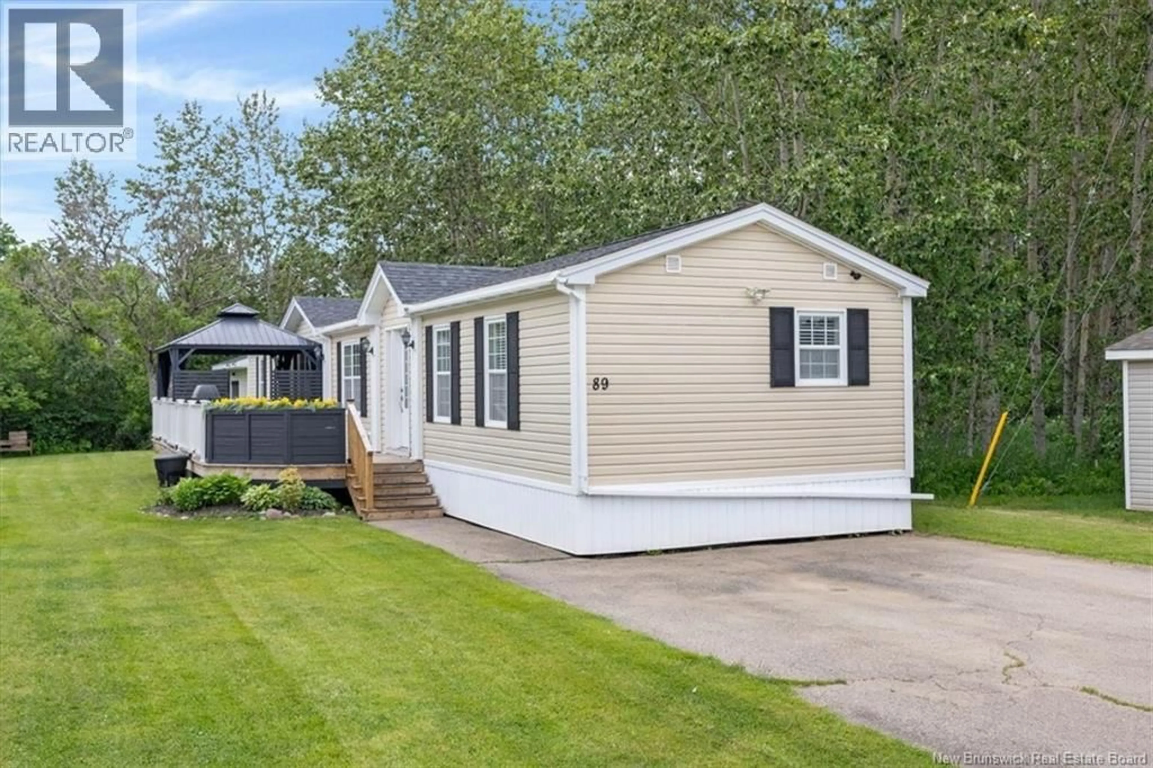 Home with vinyl exterior material, street for 89 NATURE TRAIL DRIVE, Sussex New Brunswick E4E0C5
