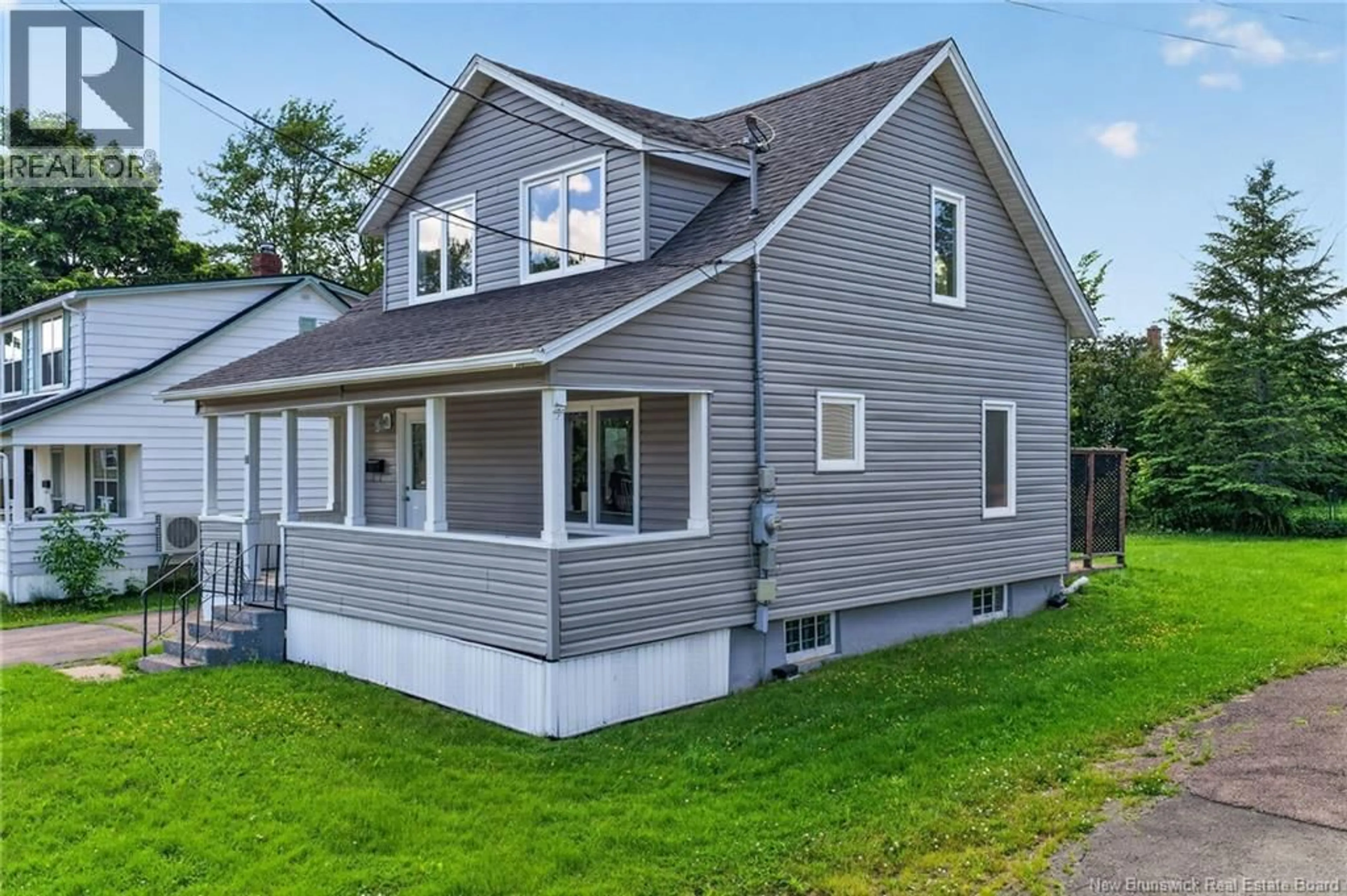 Home with vinyl exterior material, street for 18 SEAMAN STREET, Moncton New Brunswick E1A4B6