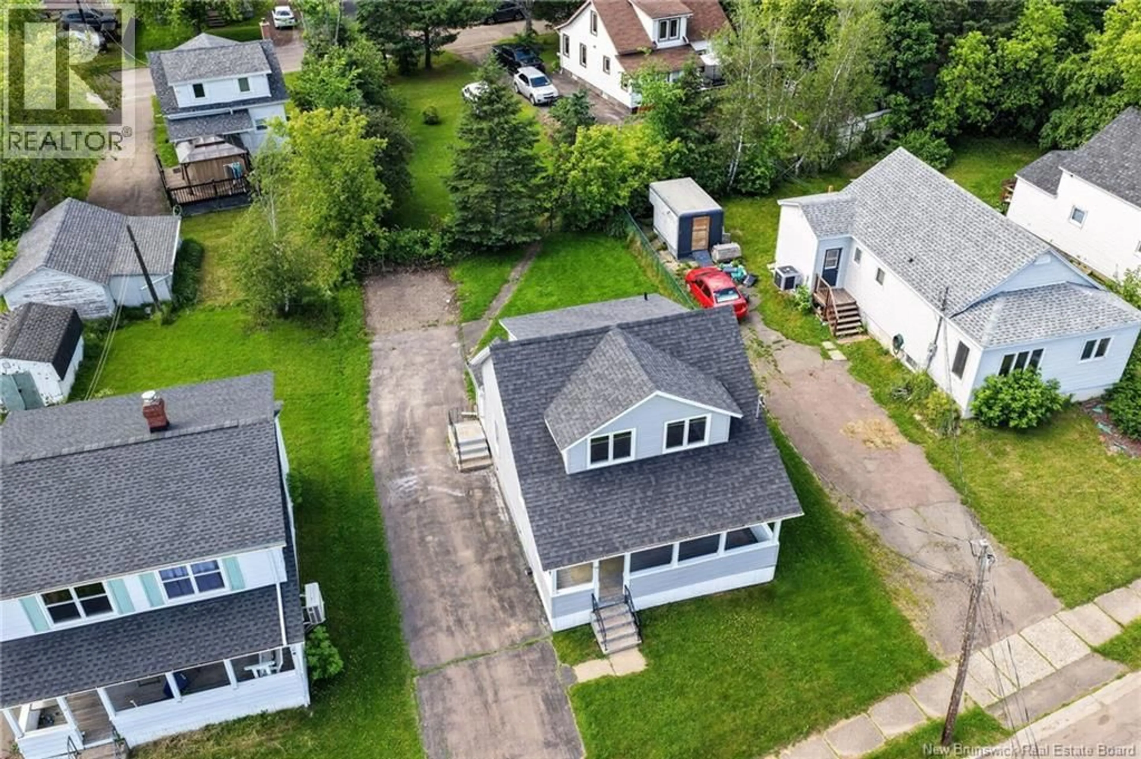 A pic from outside/outdoor area/front of a property/back of a property/a pic from drone, street for 18 SEAMAN STREET, Moncton New Brunswick E1A4B6
