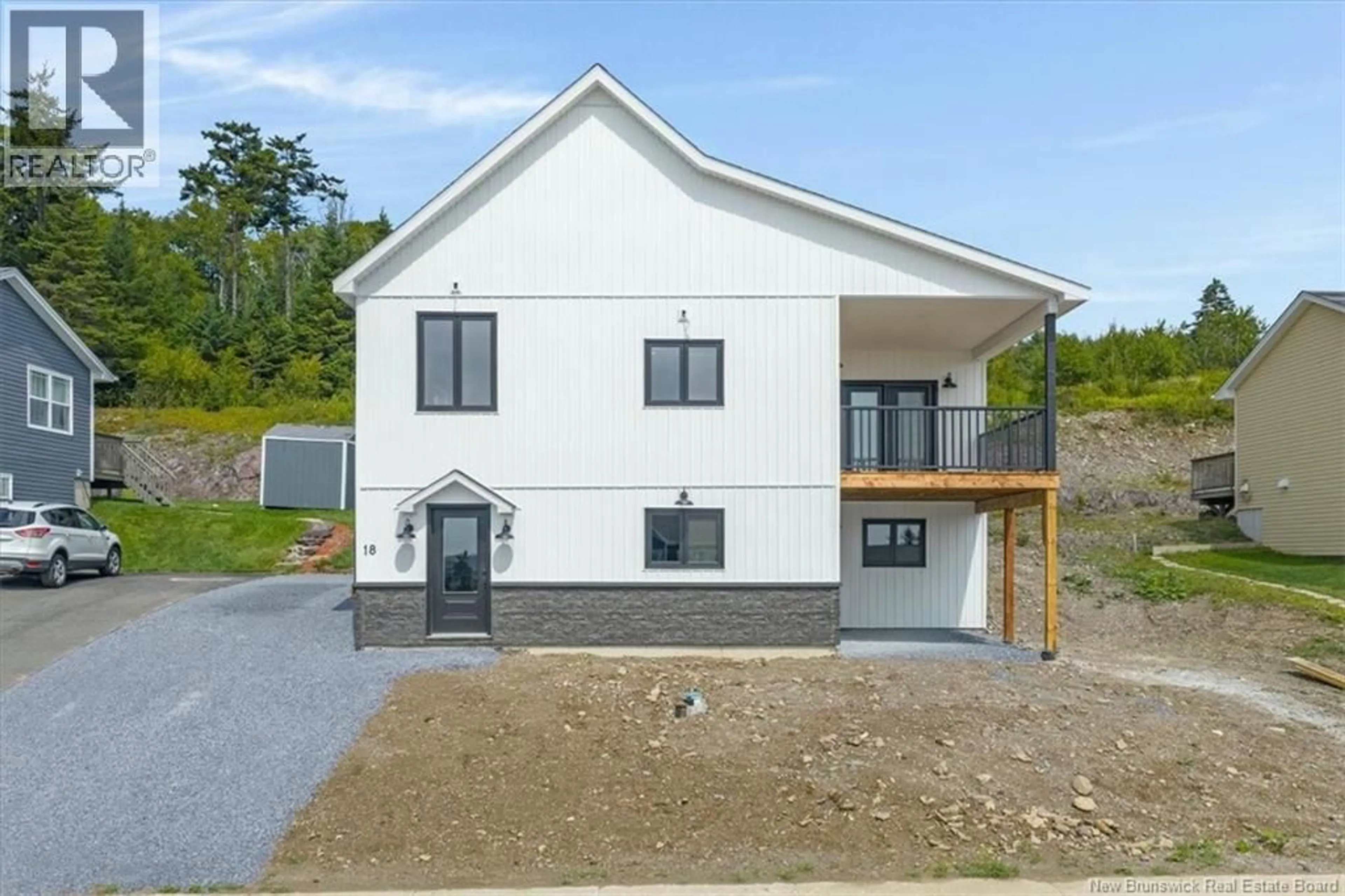 Home with vinyl exterior material, building for 18 REBA ROAD, Saint John New Brunswick E2J5E2
