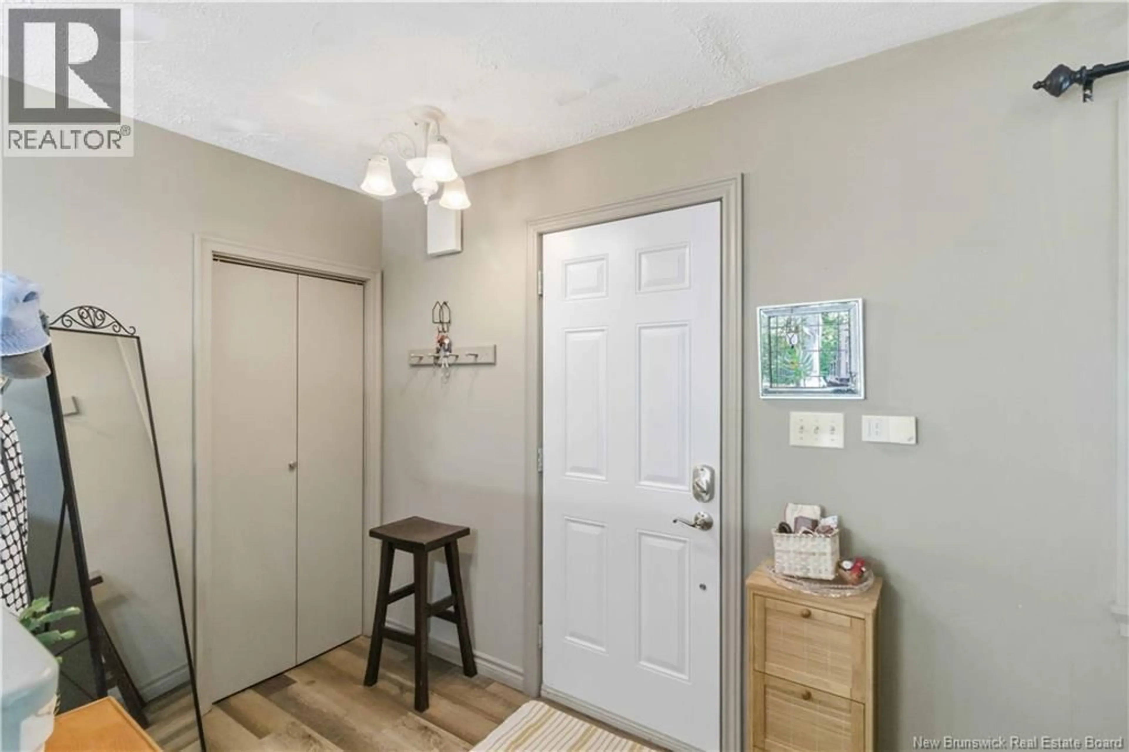 Indoor entryway for 135 BEECHWOOD CRESCENT, Fredericton New Brunswick E3B2S9