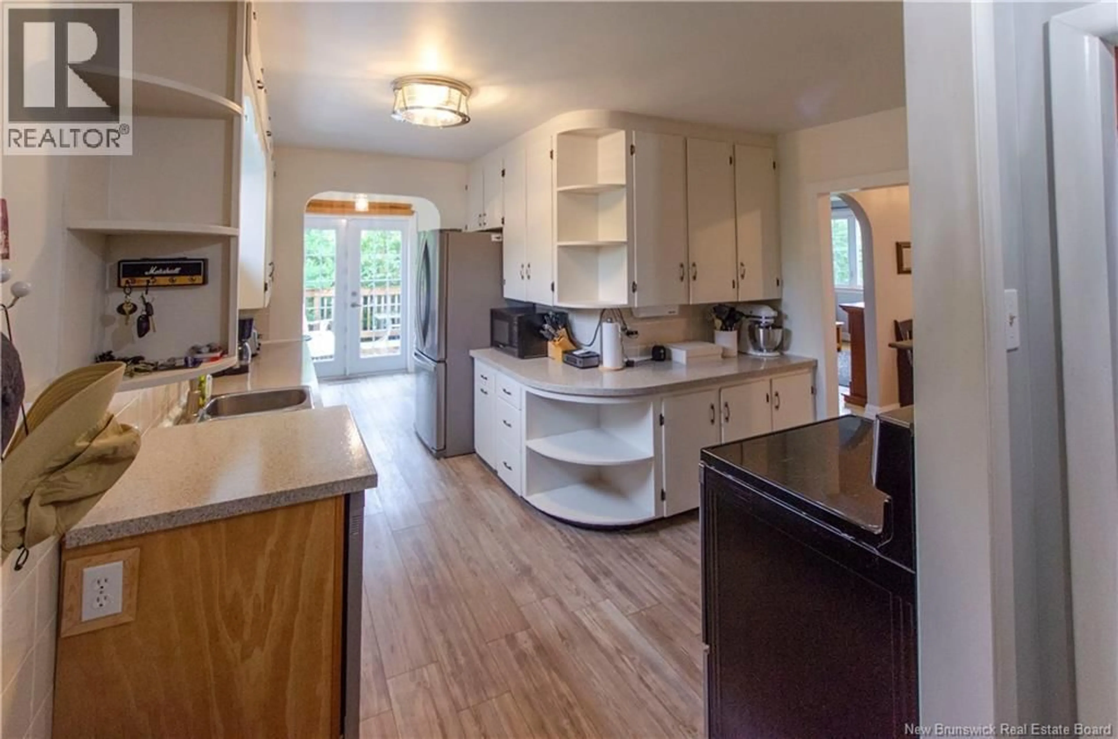 Open concept kitchen, unknown for 10 ESSEX ST, Saint John New Brunswick E2J4G5
