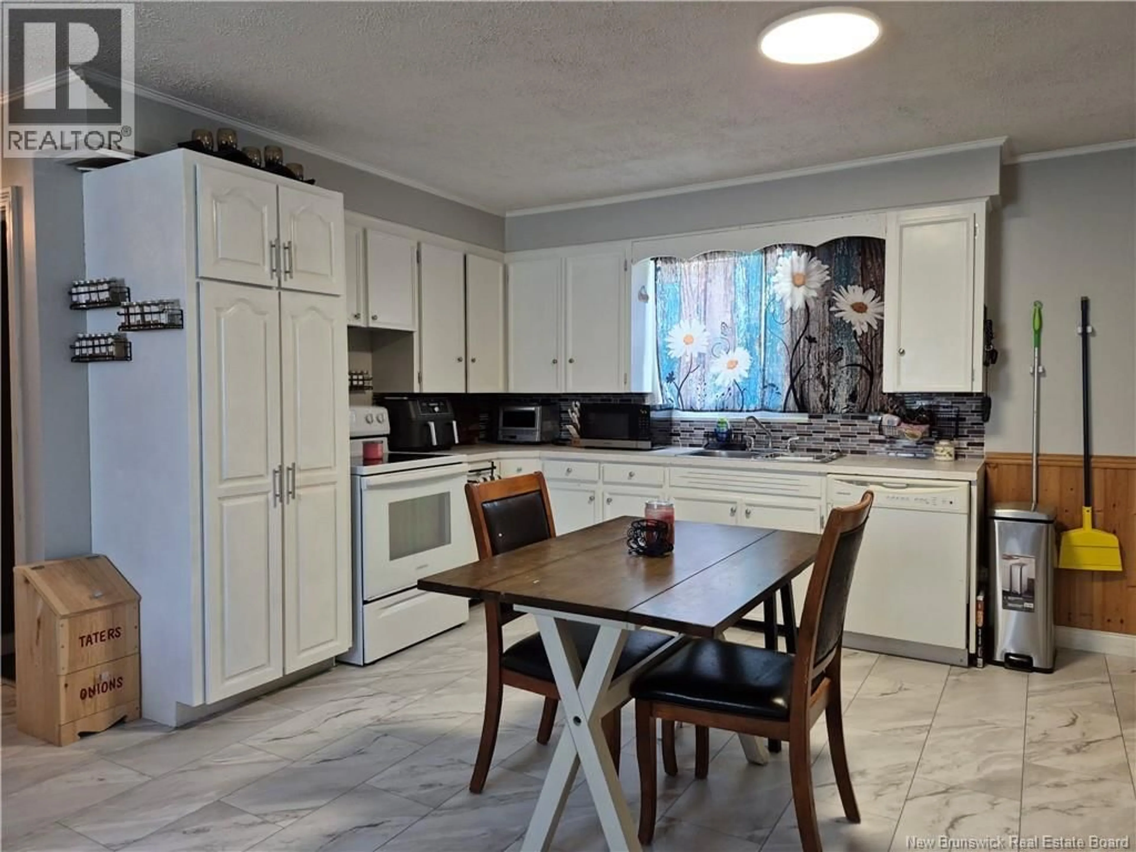 Unknown for 45 CLEARVIEW AVENUE, Nashwaaksis New Brunswick E3A1J9