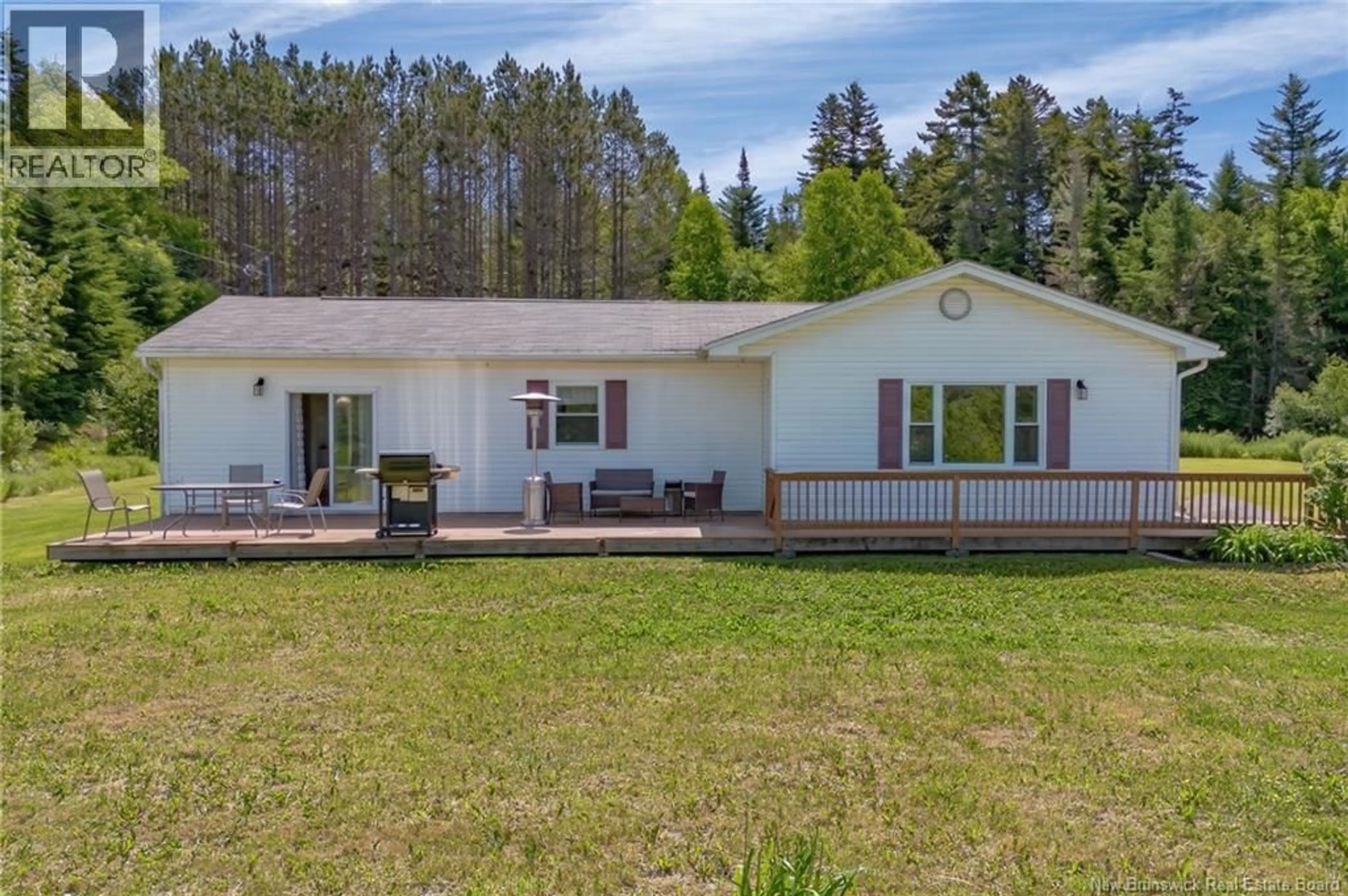 A pic from outside/outdoor area/front of a property/back of a property/a pic from drone, unknown for 33 SUMMERVILLE ROAD, Summerville New Brunswick E5S1G4
