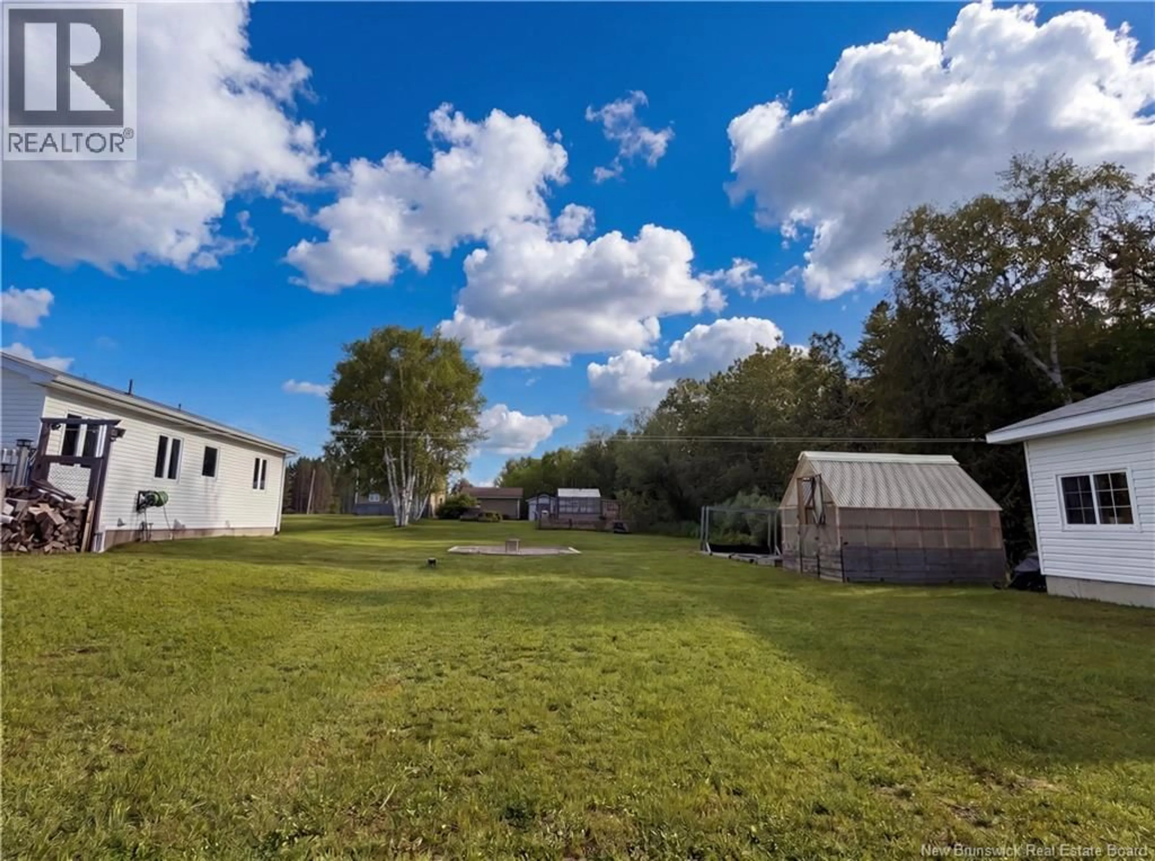 A pic from outside/outdoor area/front of a property/back of a property/a pic from drone, unknown for 129 RUE DES HABITANTS, Nigadoo New Brunswick E8K3T1