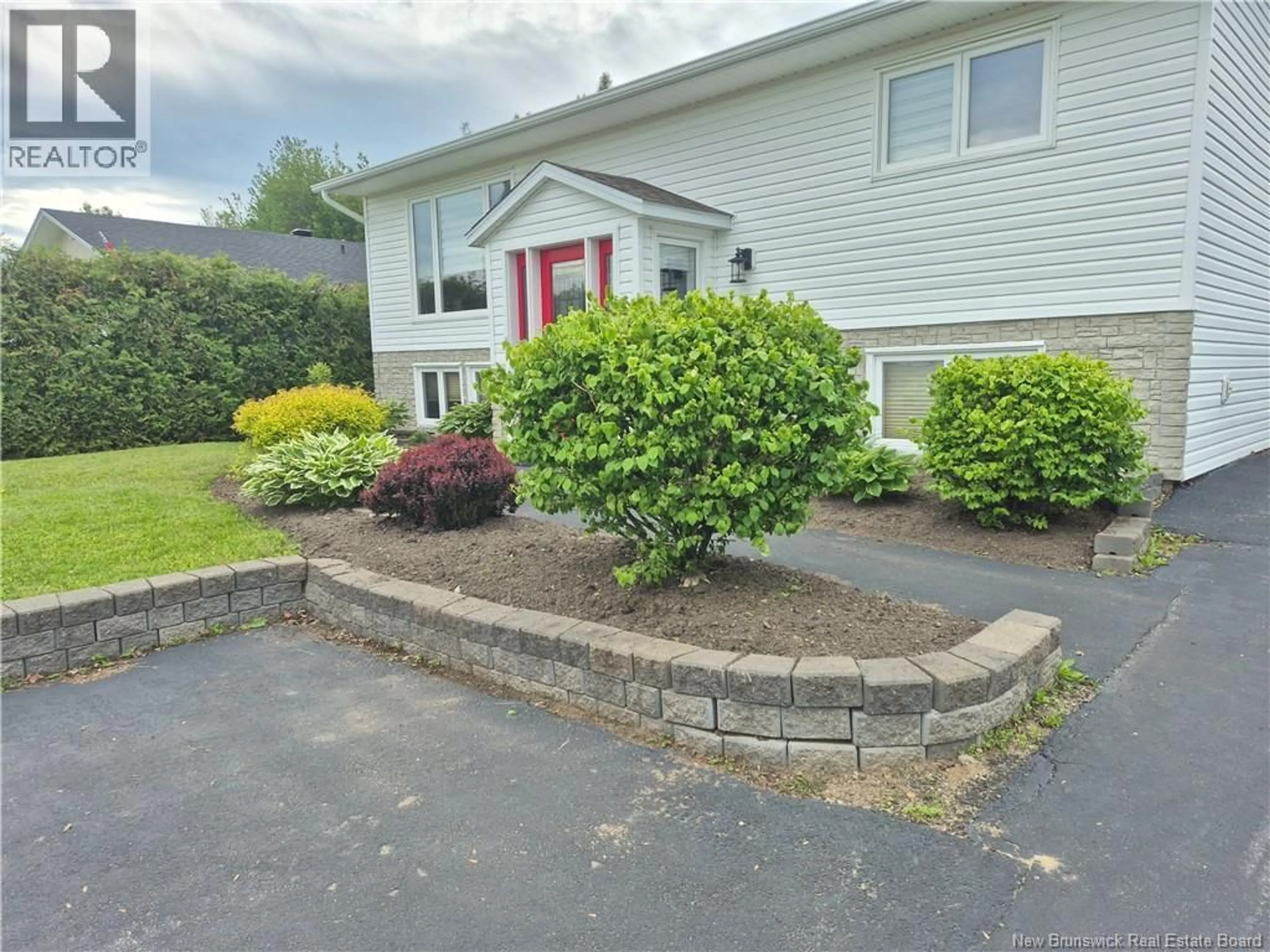 Unknown for 1972 BRIDEAU AVENUE, Bathurst New Brunswick E2A2G8