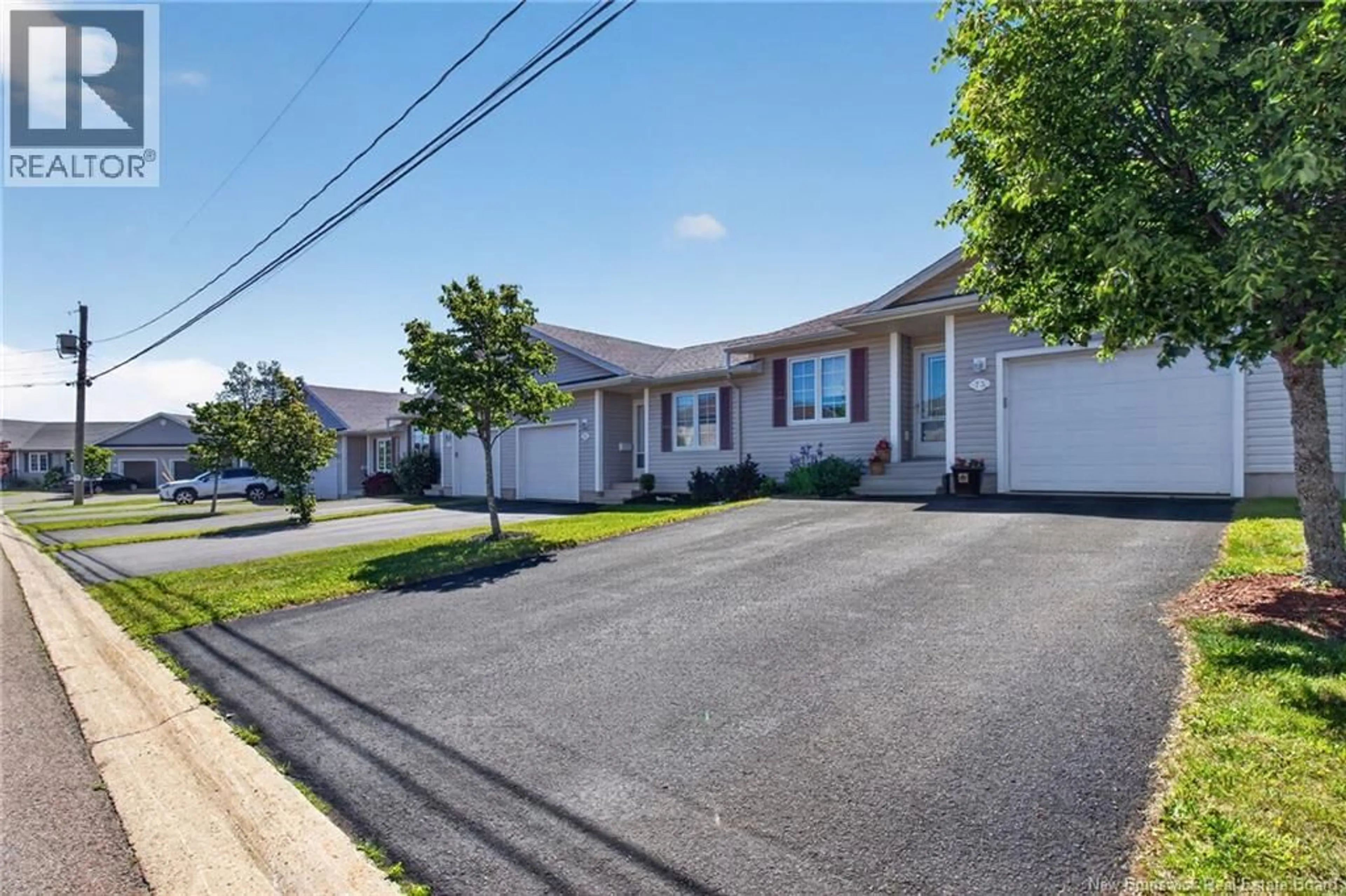 Unknown for 73 DOMETHILDE, Dieppe New Brunswick E1A8R4