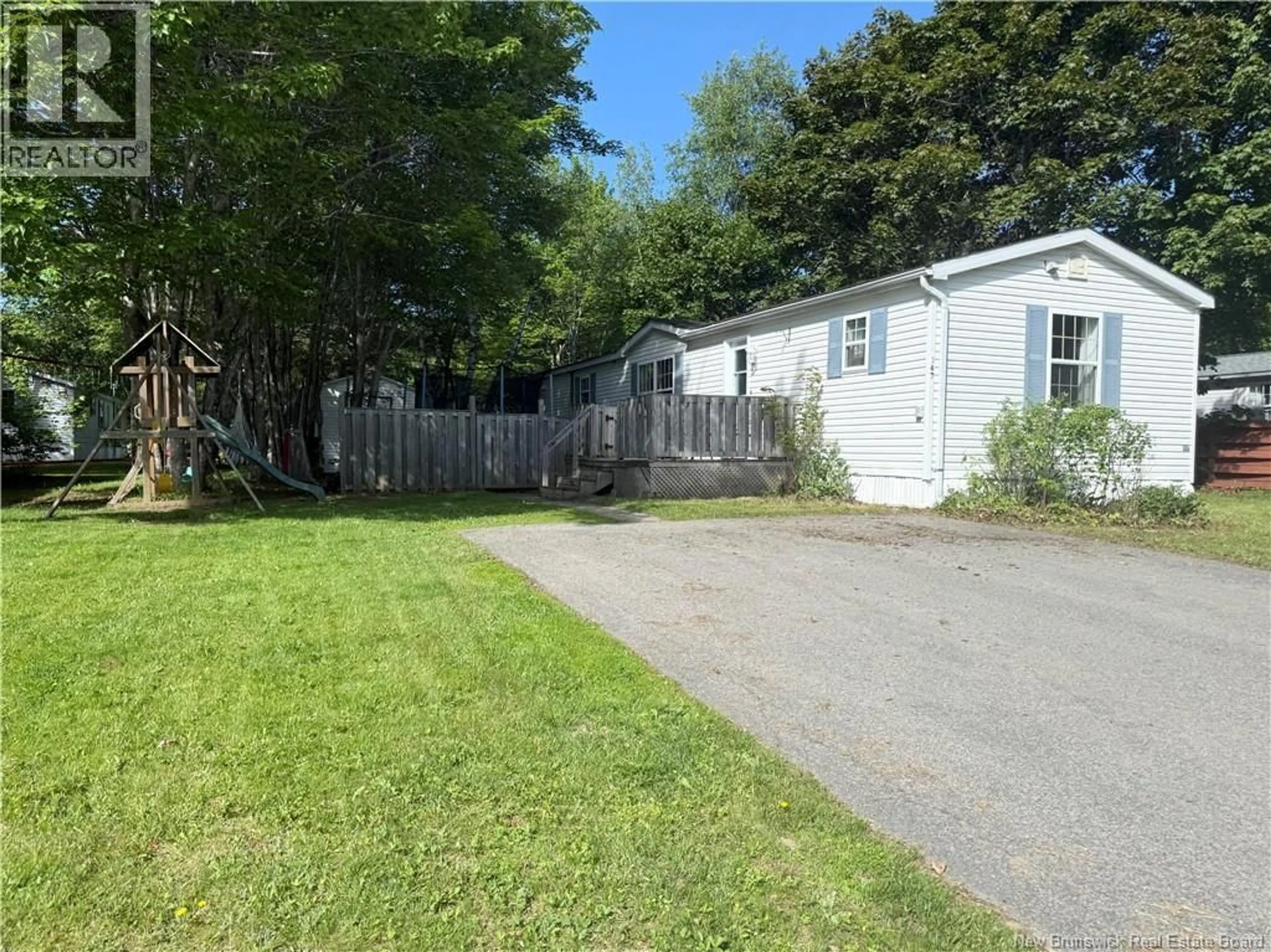 A pic from outside/outdoor area/front of a property/back of a property/a pic from drone, street for 147 MORRIS STREET, Miramichi New Brunswick E1V5A7