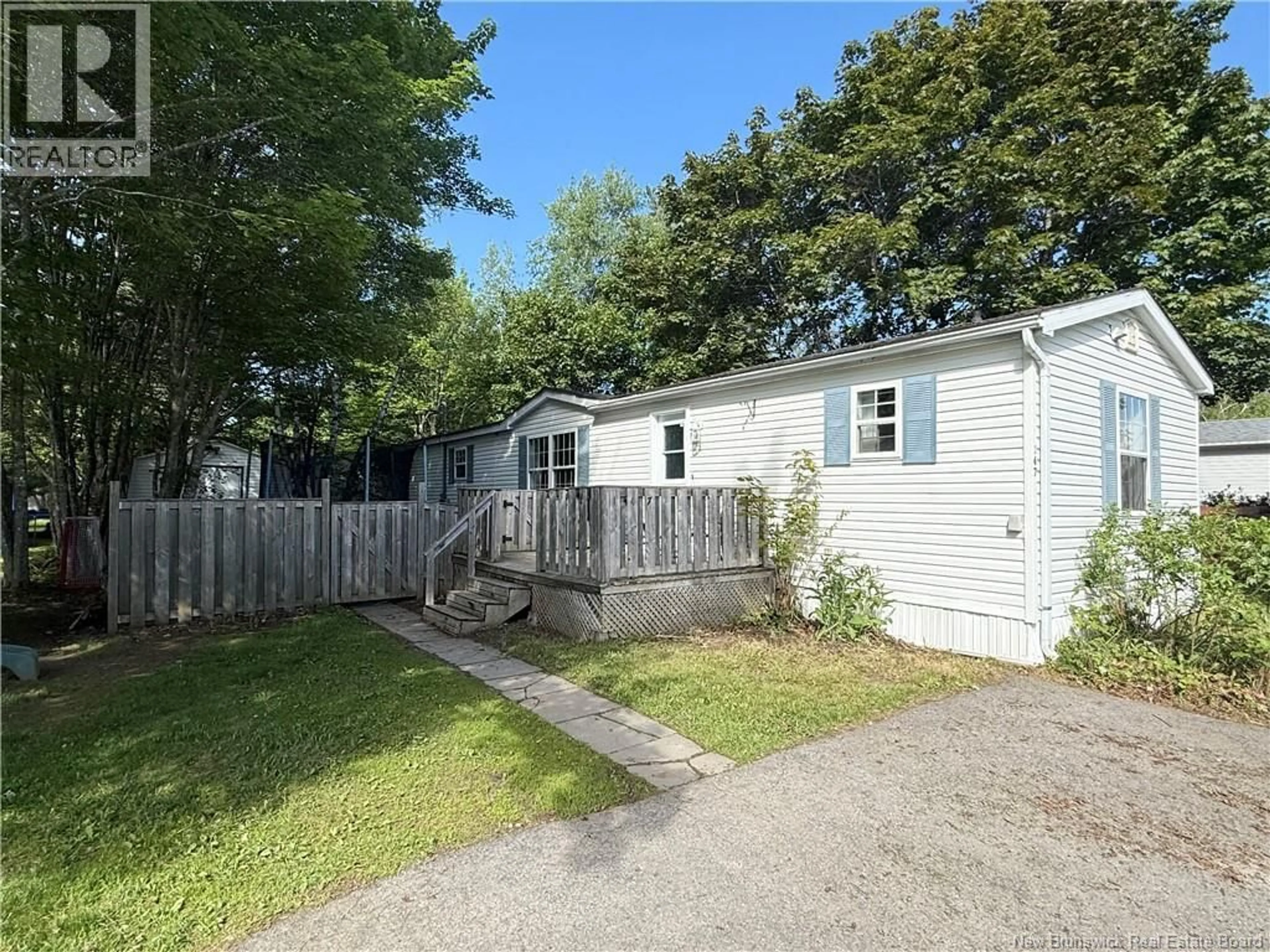 Unknown for 147 MORRIS STREET, Miramichi New Brunswick E1V5A7