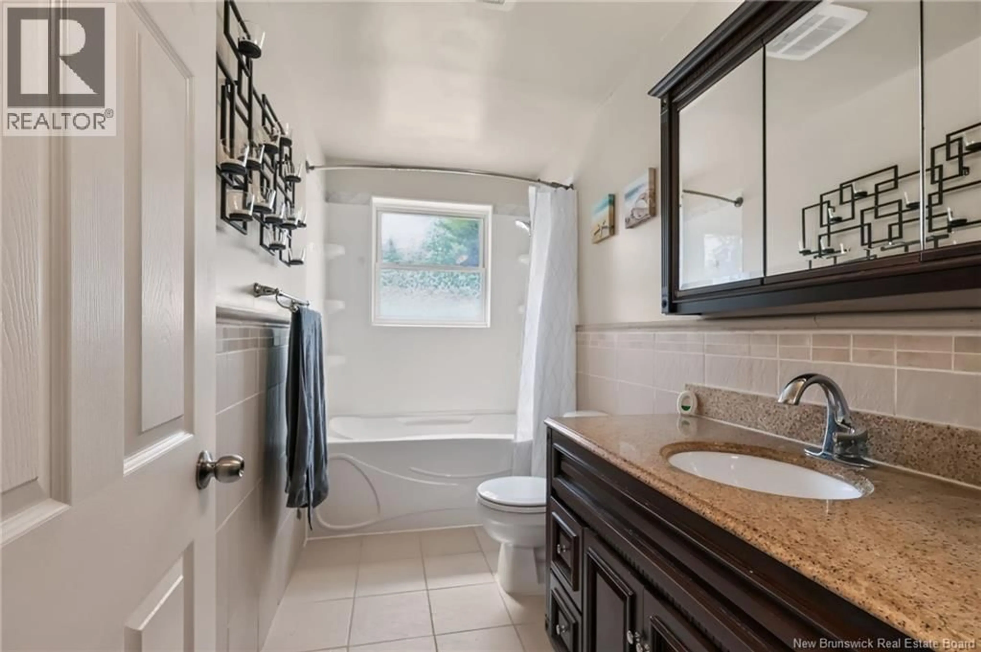 Standard bathroom, ceramic/tile floor for 9 BLOOMINGDALE DRIVE, Allison New Brunswick E1G4A8