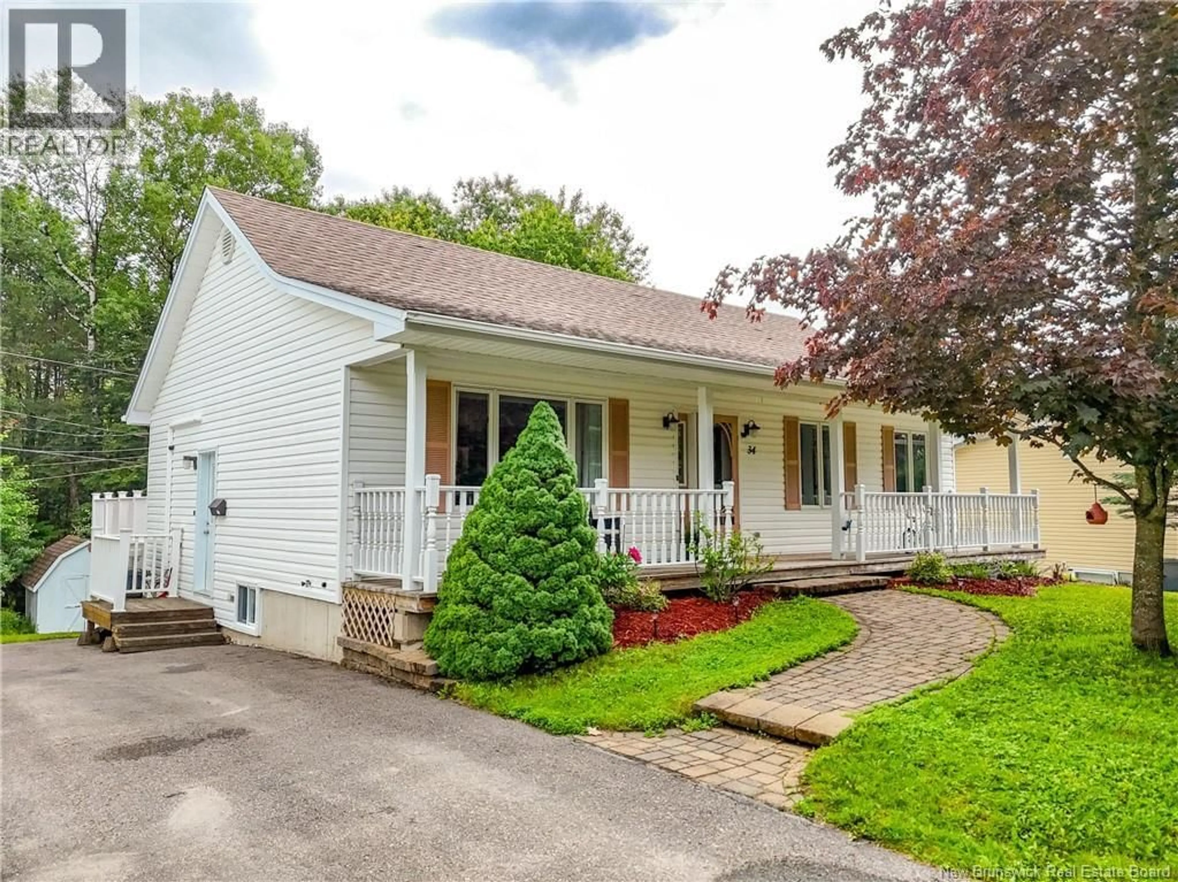 Home with vinyl exterior material, street for 34 PETTIGROVE CRESCENT, Fredericton New Brunswick E3A5P3