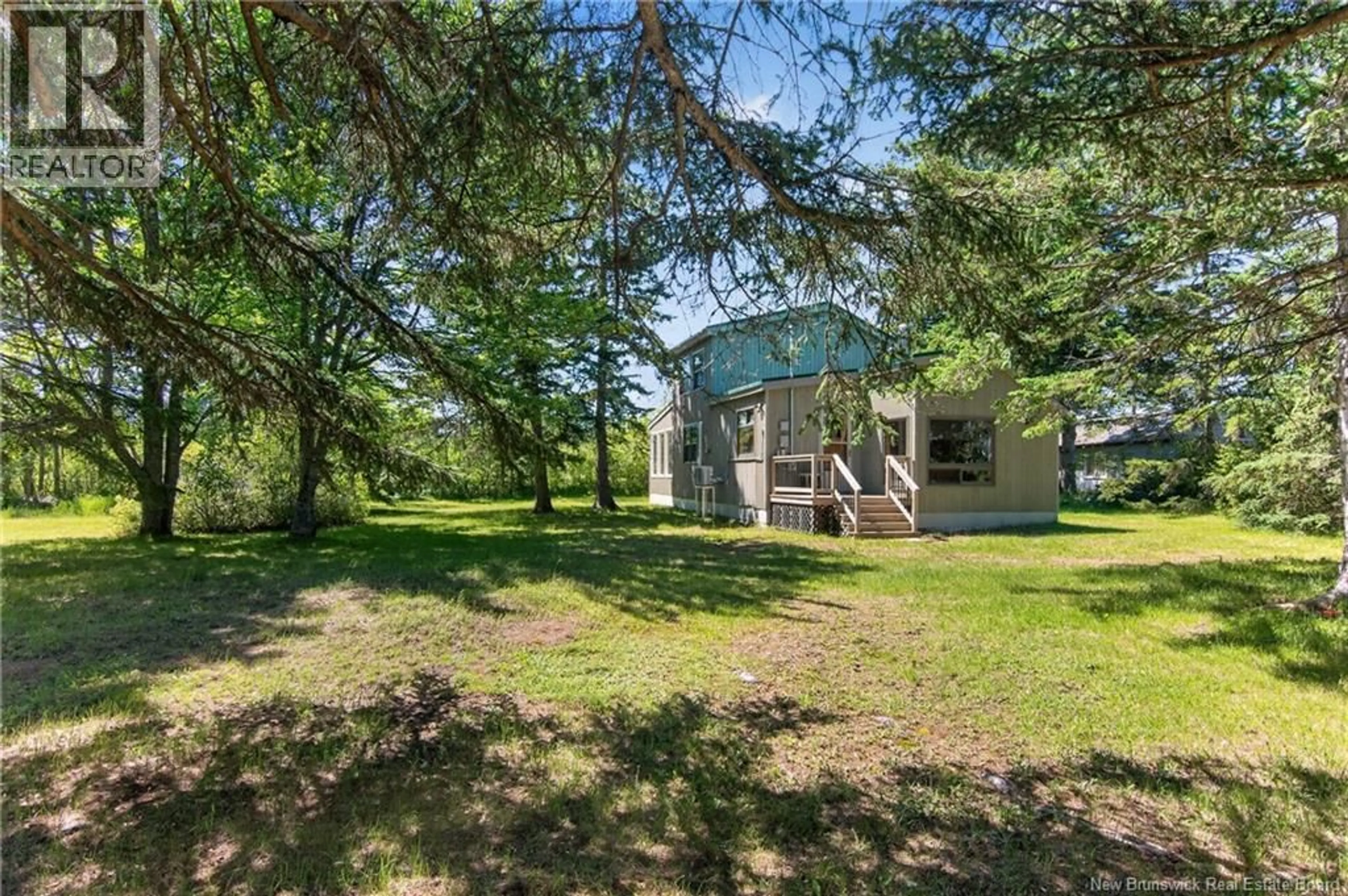A pic from outside/outdoor area/front of a property/back of a property/a pic from drone, unknown for 90 AQUILA CRESCENT, Grande-Digue New Brunswick E4R3T2