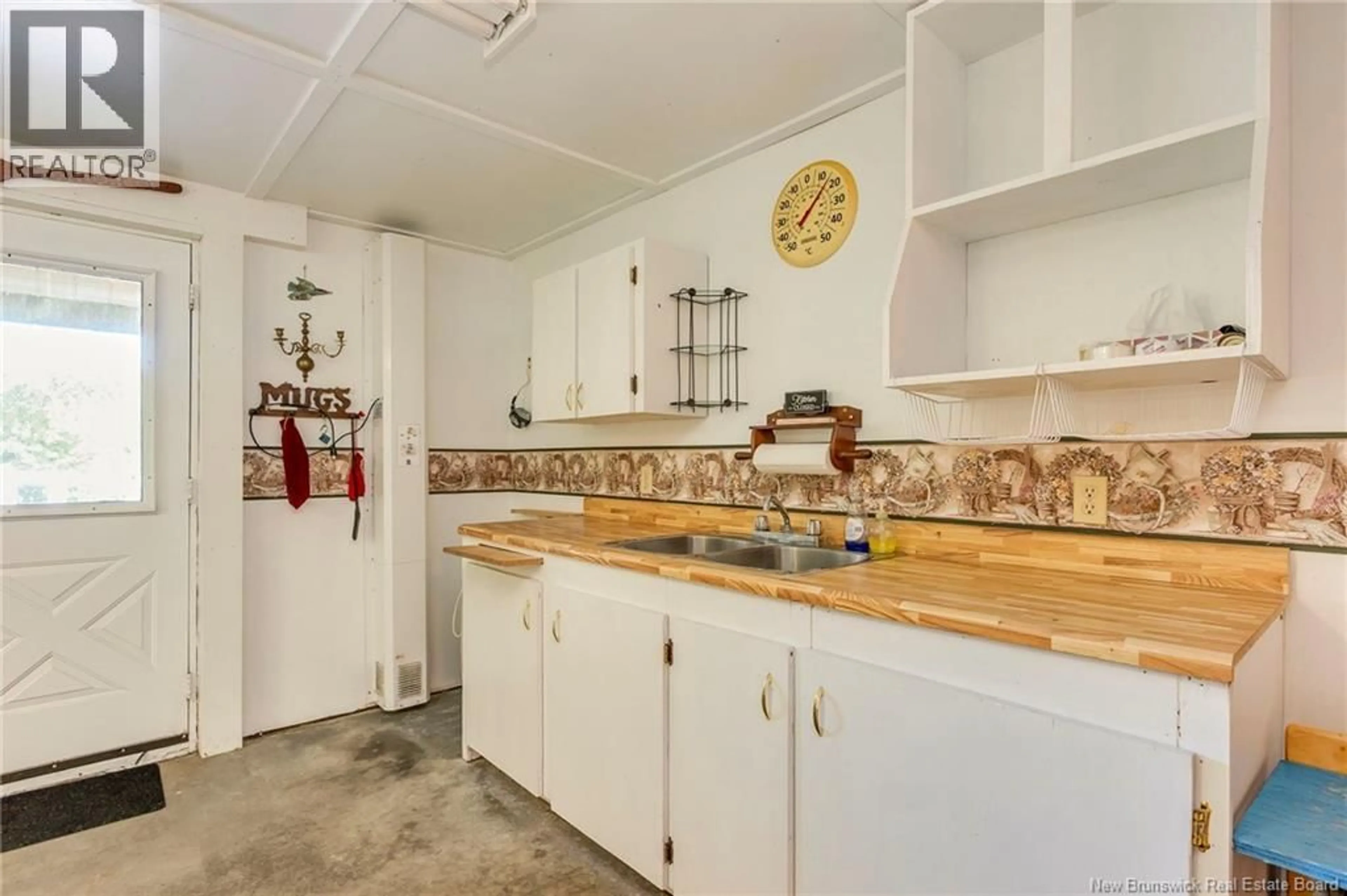 Standard kitchen, ceramic/tile floor for 459 KERRS RIDGE ROAD, Bocabec New Brunswick E5B3K8