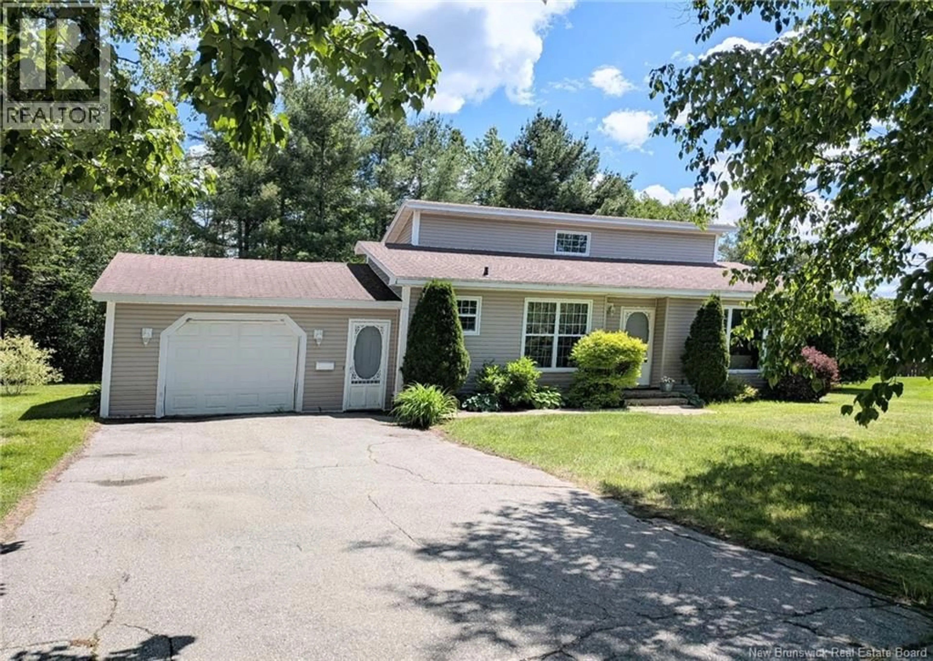 Home with vinyl exterior material, street for 8 FENTON STREET, Miramichi New Brunswick E1N3G3