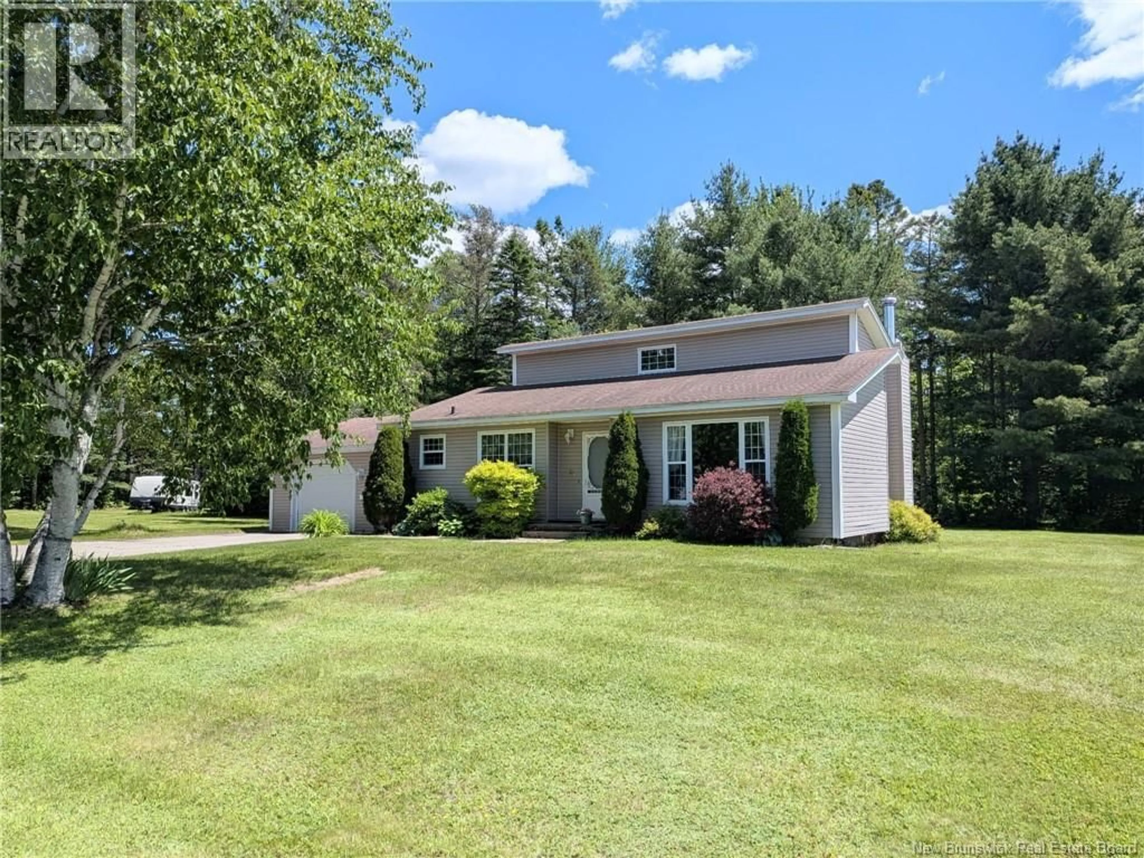 Home with vinyl exterior material, street for 8 FENTON STREET, Miramichi New Brunswick E1N3G3